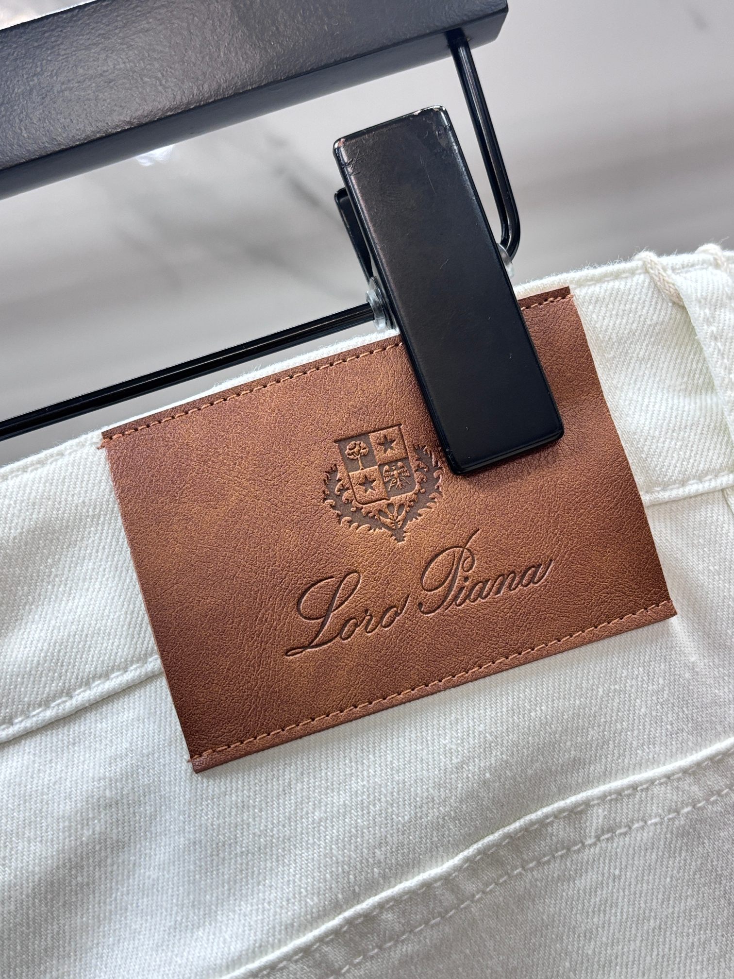 Loro piana 🔥高端定制、2026早秋最新款牛仔裤 柜台同步发售 原版定制 客供五金辅料 原单品