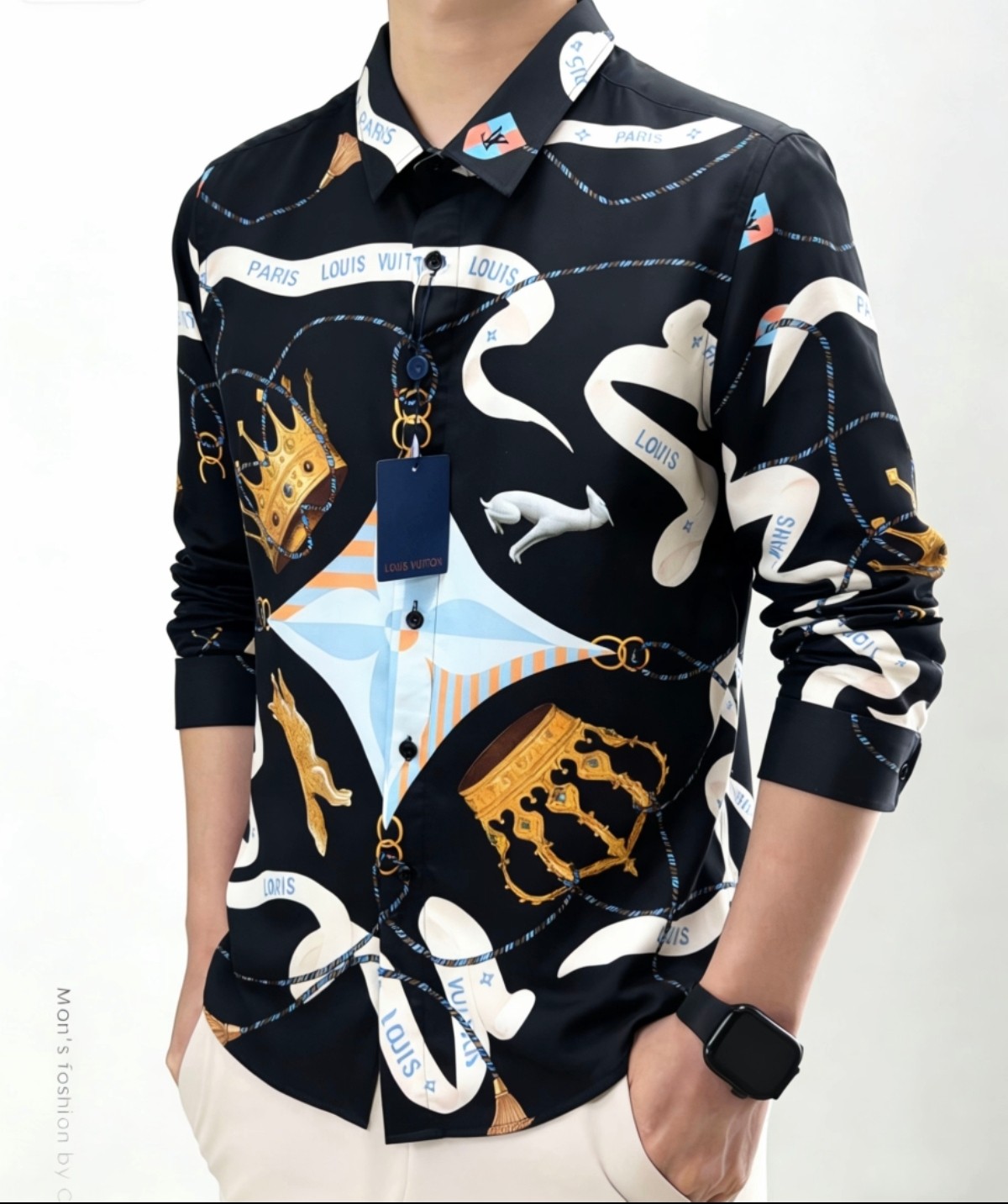 NO:774950,Lv 2026ss new men's long-sleeved shirt, high-end version!  Customized fabric with high breathability and comfort, impeccable details, brand element design concept, reflecting high quality. It feels delicate and soft!  It presents a casual cut and the upper body shape is awesome!  ……………………………………………………………… SizeM-XXXL,,louis vuitton,shirts,19860909Lv 2026ss新款男士长袖 衬衫 衬衣,高端版本！定制面料 透气舒适度高,细节无可挑剔,品牌元素设计理念,体现高品质.手感细腻柔软！呈现休闲裁剪,上身版型超赞！…………………………………………………… SizeM-XXXL,,louis vuitton,shirts,,Men's clothing