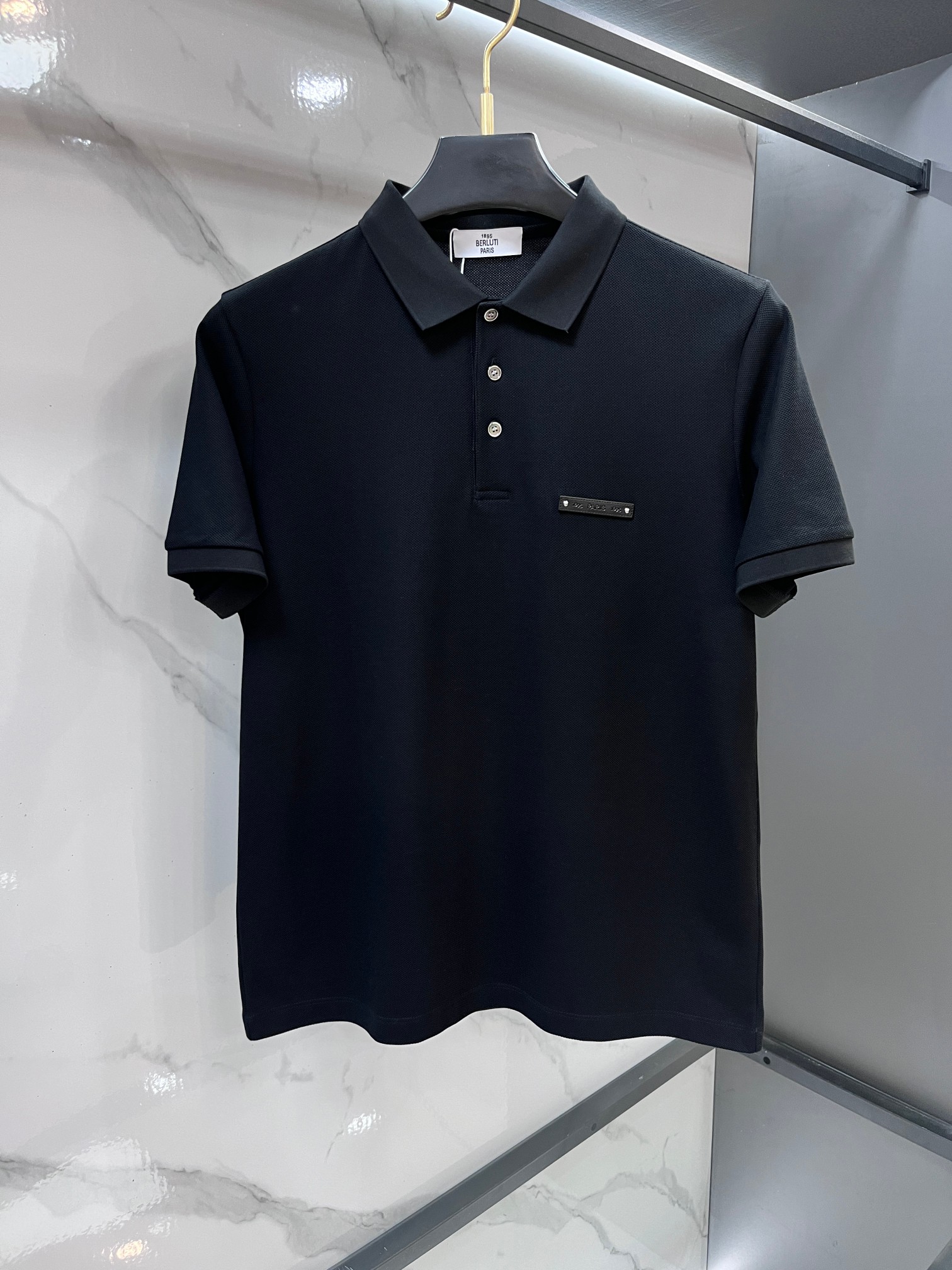 NO:835825,Bruti 26ss early spring new corner Polo original customization. The fabric is made of wool pique cotton. It is light and breathable. The upper body is silky and comfortable. It is high-end, classic and versatile!  ……………………………………………………………… SizeM-XXXXl,,19860909布鲁提 26ss 早春新款起角Polo 原版定制 面料选用羊毛珠地棉 轻薄透气 上身丝滑舒适 高端大气经典百搭！…………………………………………………… SizeM-XXXXl,,,Men's clothing