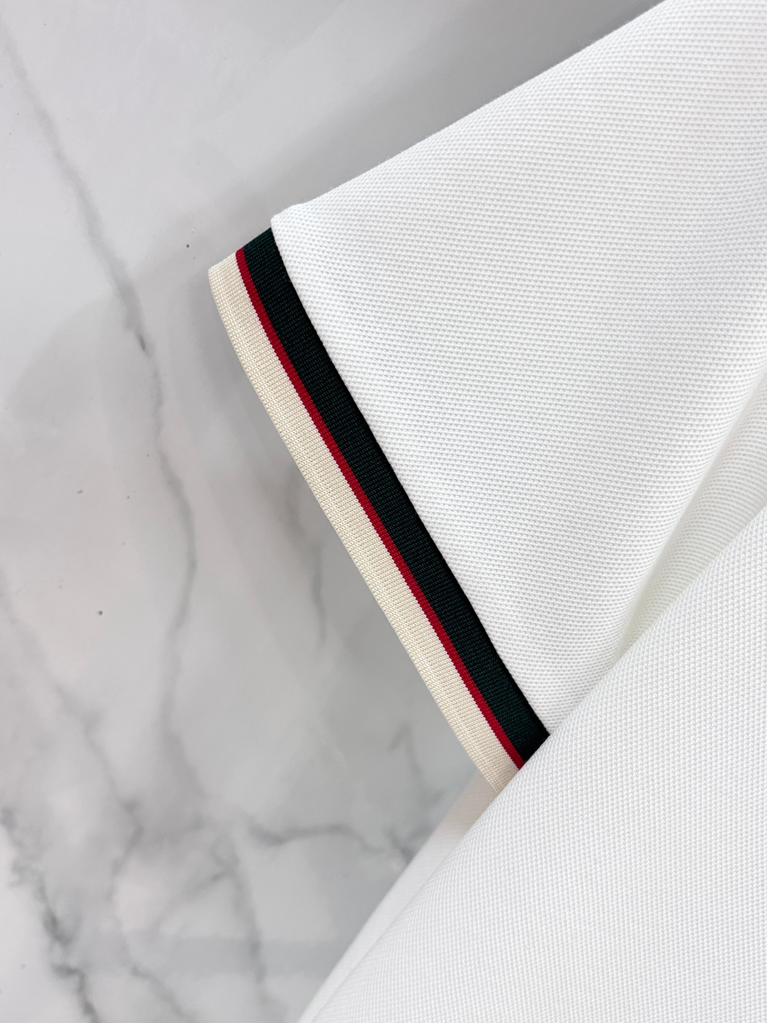 Gucci 2026ss夏季专柜新款男士翻领Polo衫！高端男装的天花板级别的商务男款！简约时尚大气不失