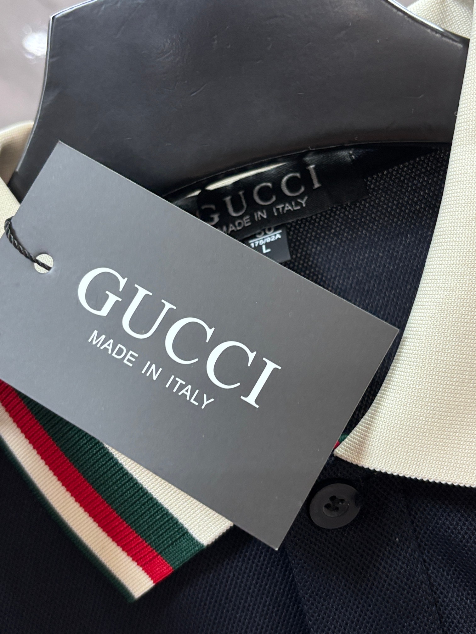 Gucci 2026ss夏季专柜新款男士翻领Polo衫！高端男装的天花板级别的商务男款！简约时尚大气不失