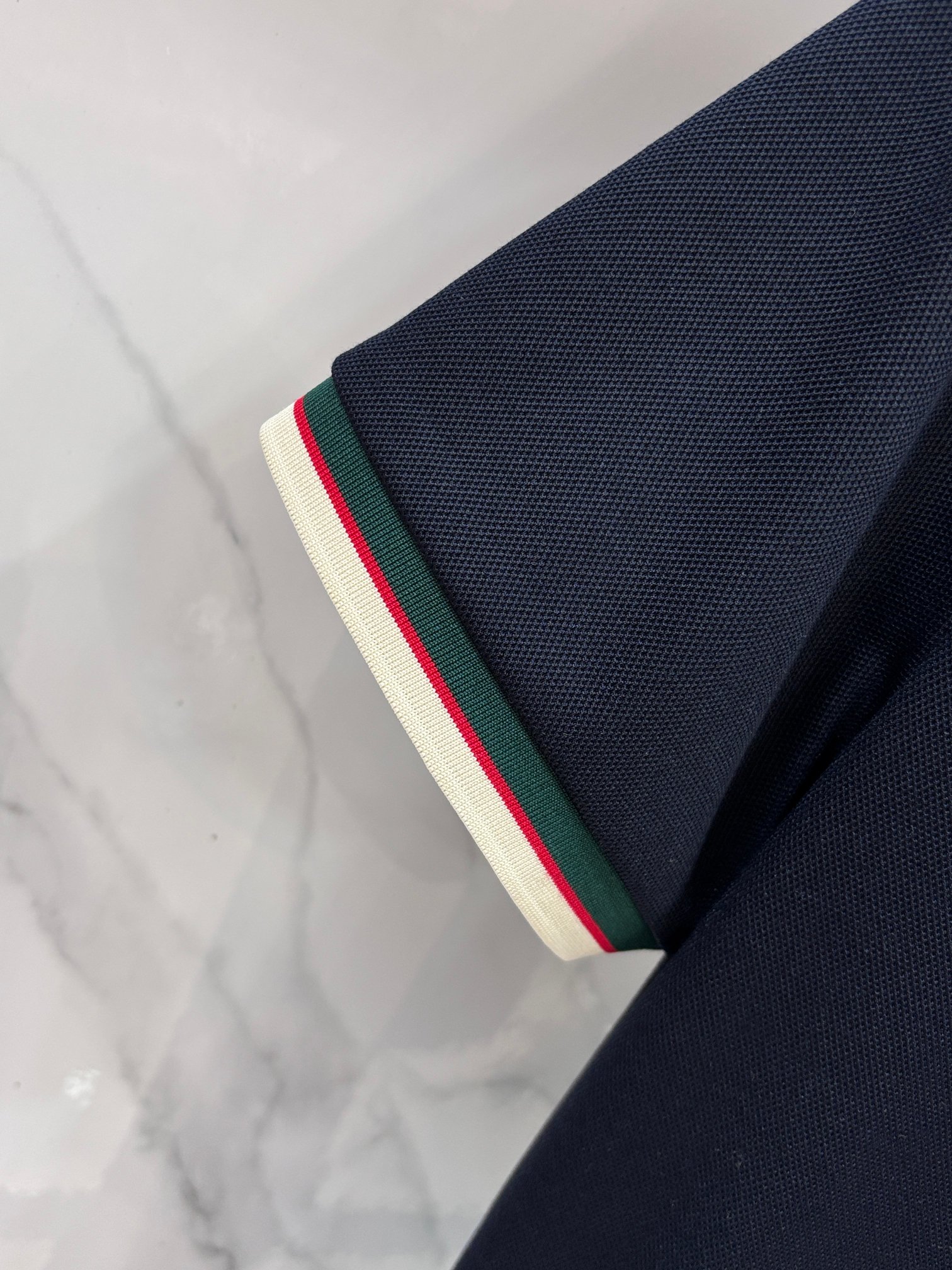 Gucci 2026ss夏季专柜新款男士翻领Polo衫！高端男装的天花板级别的商务男款！简约时尚大气不失