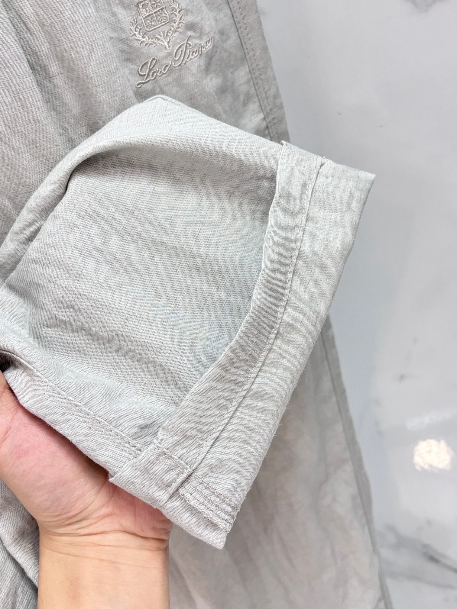 Loro Piana 春款老钱风套装 顶级品质  定制顶级亚麻面料，优点是透气性拉满，自带天然肌理感，夏