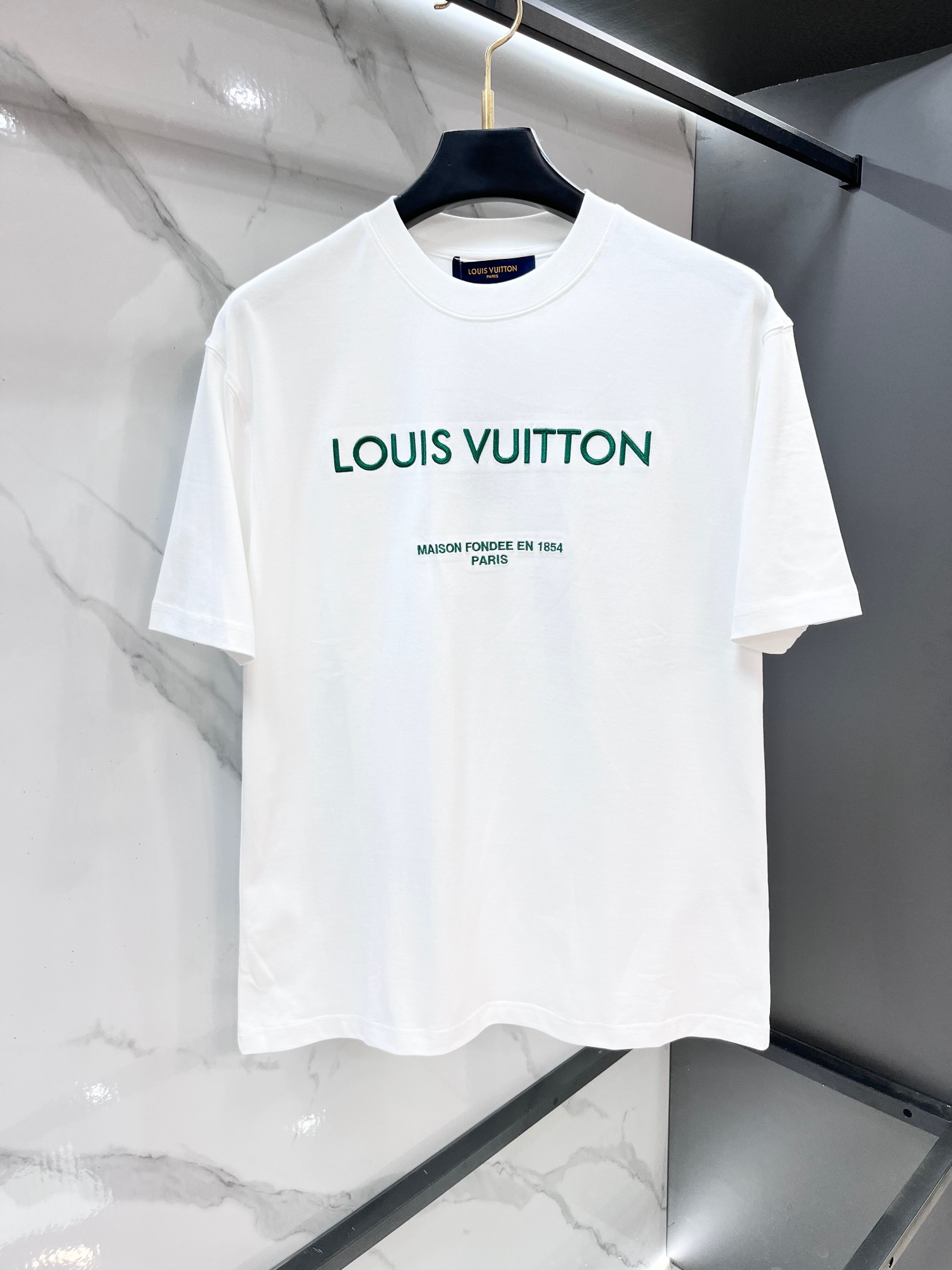 Lv 官网同款⚠️重磅推荐！2026ss夏装新品 专柜在售 最新系列图案logo短袖T恤 必须人手一件的