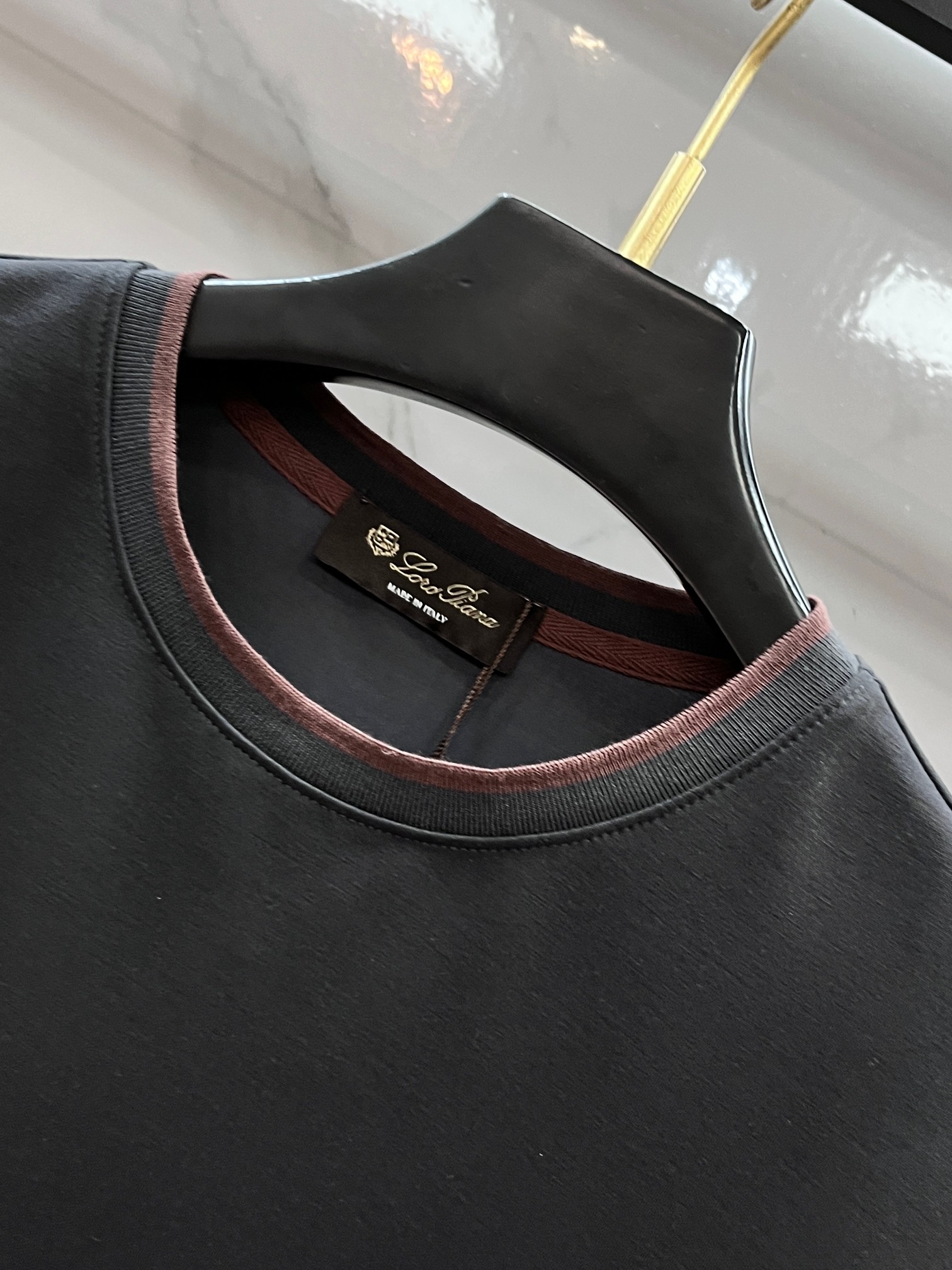 Loro Piana 春夏最新款，男女同款，经典设计短袖T恤短裤套装，微扩版型，定制空气层面料，手感柔软