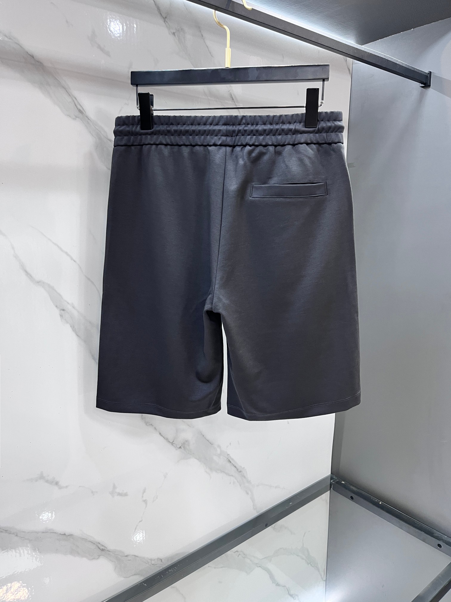 Loro Piana 春夏最新款，男女同款，经典设计短袖T恤短裤套装，微扩版型，定制空气层面料，手感柔软