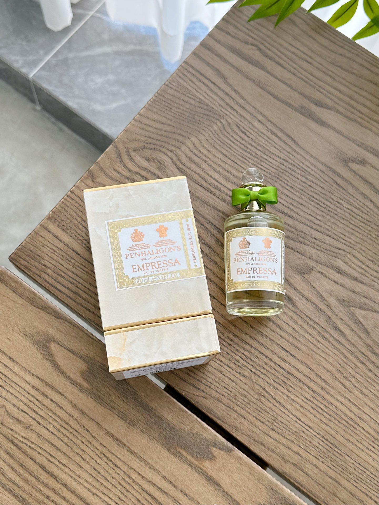 NO:810702,Penhaligon's Patchouli Box 100ml Attributes Women's Fragrance Fragrance Floral Oriental Top Notes Blood Orange Bergamot Peach Orange Pink Pepper Middle Notes Rose Dewberry Gooseberry Leaf Neroli Geranium Base Notes Patchouli Brown Sugar Musk Vanilla Sandalwood Cocoa Fruit Frankincense Amber, Perfume19860909Penhaligon's 潘海利根 广藿之匣100ml 属性女香 香调花香东方调 前调血橙 香柠檬 桃子 橘子 粉红胡椒 中调玫瑰 露莓 醋栗叶 橙花油 天竺葵 后调广藿香 红糖 麝香 香草 檀香木 可可果 乳香 琥珀,香水,accessory