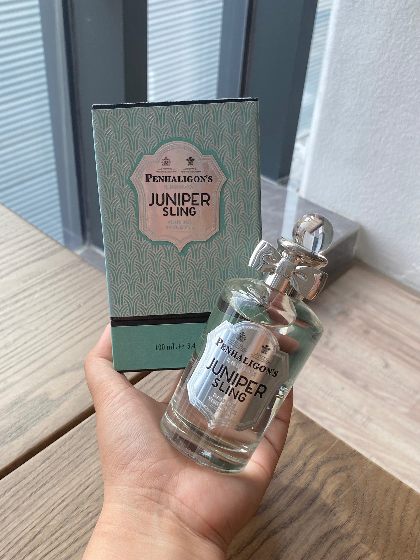 NO:810712,Penhaligon's Gin ml Neutral fragrance Fragrance notes Spicy woody Top notes Angelica cinnamon Orange Juniper Middle notes Cardamom Orris root Leather Pepper Base notes Vetiver Cherry Sugar Amber, Perfume19860909Penhaligon's 潘海利根 琴酒ml 属性中性香 香调辛辣木质调 前调当归 肉桂 橙子 杜松子 中调小豆蔻 鸢尾根 皮革 胡椒 后调香根草 樱桃 糖 琥珀,香水,accessory