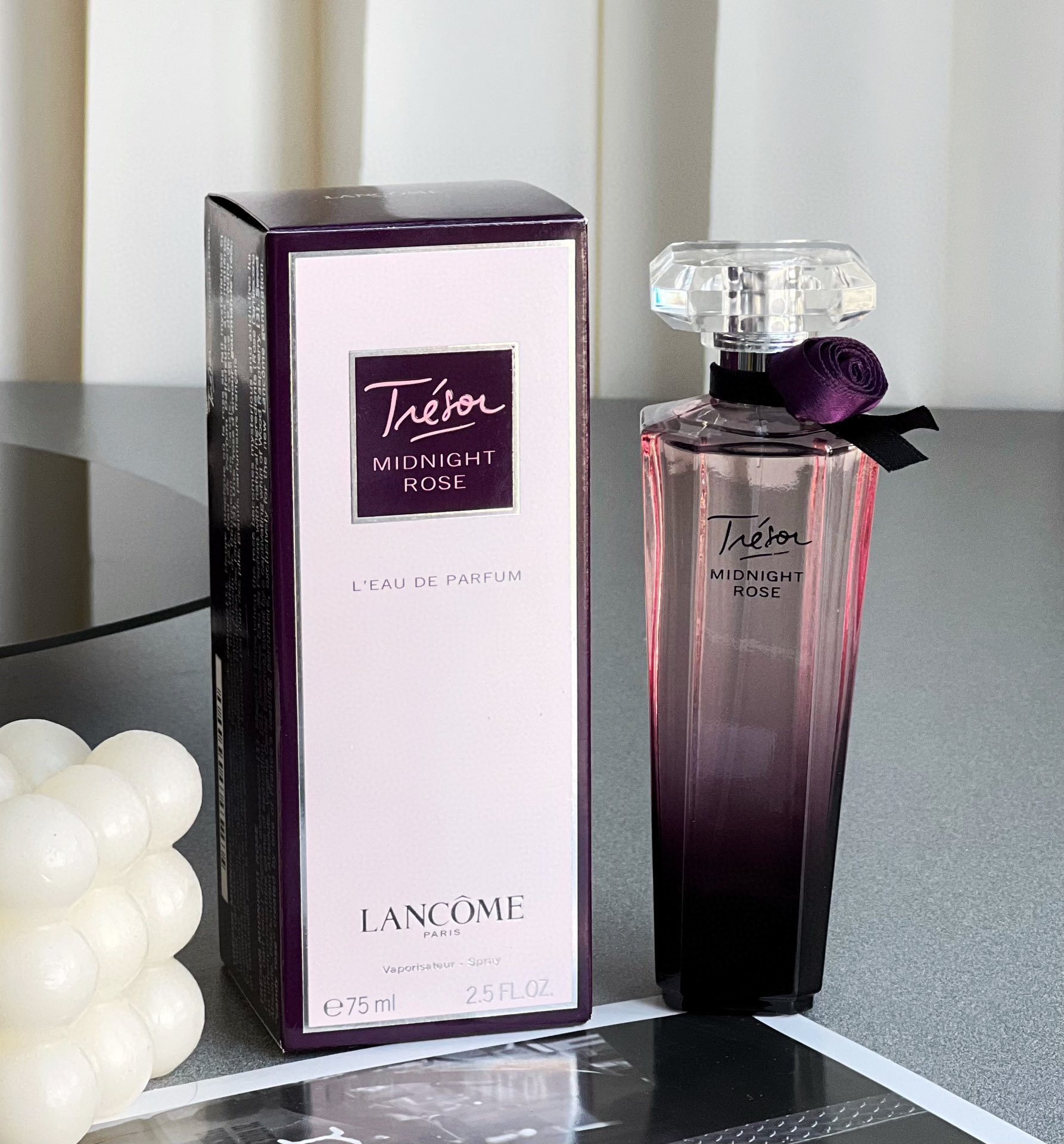 NO:811164,Lancome Lancome Precious Midnight Rose 75ml, female fragrance, woody floral fragrance, top note: raspberry, rose, middle note: gooseberry leaf, pink pepper, peony, jasmine, base note: vanilla, musk, cedar, perfume19860909Lancome 兰蔻 珍爱午夜玫瑰75ml 属性女香 香调木质花香调 前调树莓 玫瑰 中调醋栗叶 粉红胡椒 牡丹 茉莉 后调香草 麝香 雪松,香水,accessory