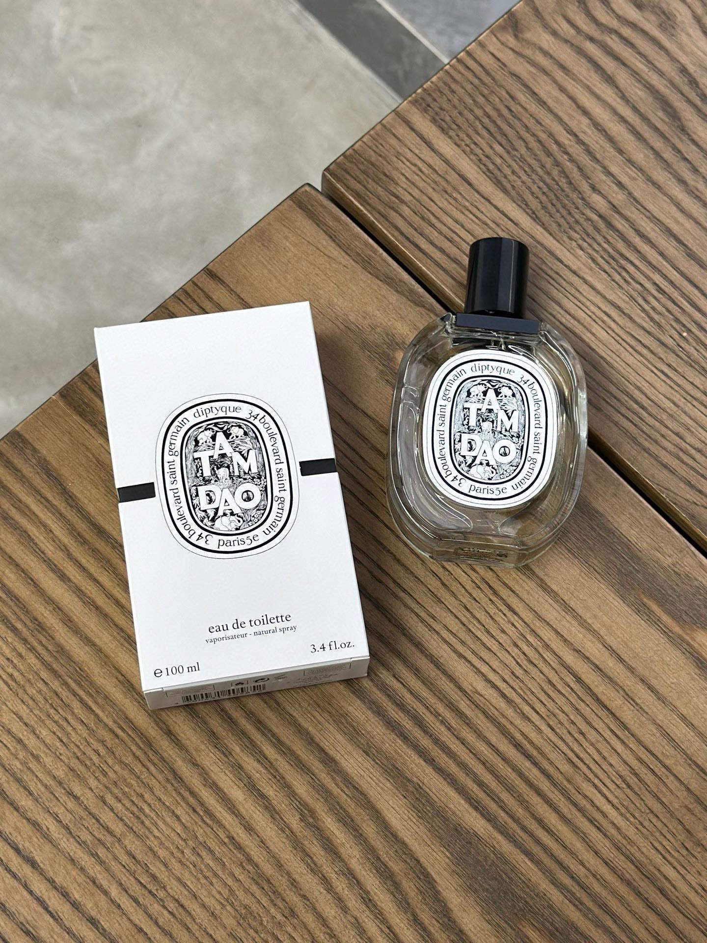 NO:811169,Diptyque Tan Dao ml neutral fragrance attributes woody floral fragrance top notes cypress myrtle rose middle notes sandalwood cedar base notes Brazilian rosewood spices amber musk, perfume19860909Diptyque 蒂普提克 谭道ml 属性中性香 香调木质花香调 前调柏树 桃金娘 玫瑰 中调檀香木 雪松 后调巴西红木 辛香料 琥珀 麝香,香水,accessory