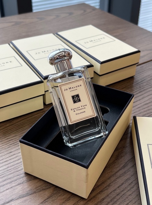 Jo Malone London English Pear & Freesia Cologne - 100ml - Women's Fragrance 1 Jo Malone London English Pear & Freesia Cologne - 100ml - Women's Fragrance