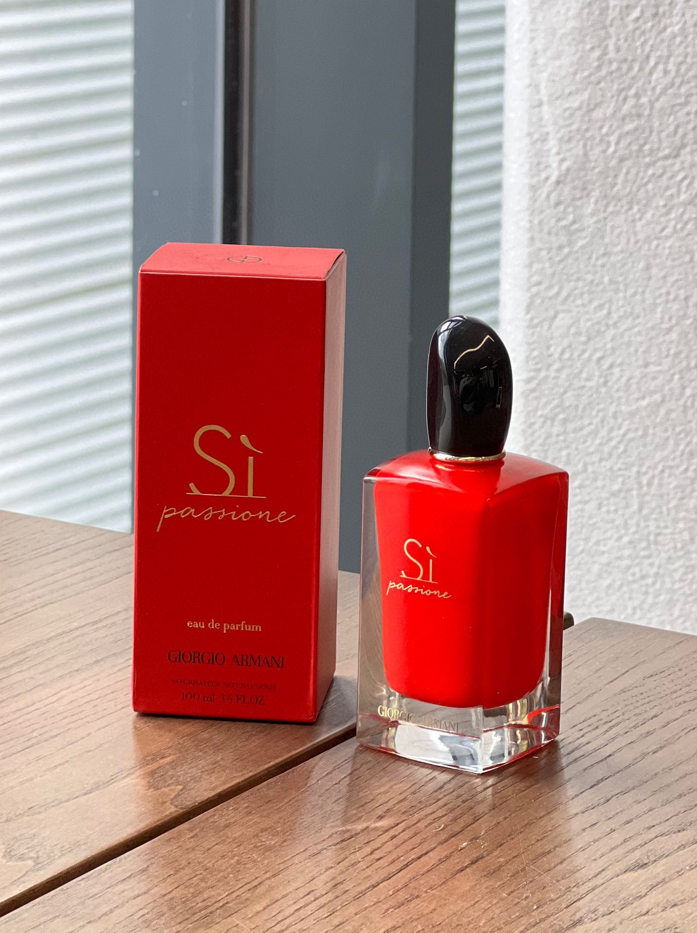 NO:810701,Giordano Armani Armani Passion Red True Love (Revelation of True Feelings) 100ml Attributes Women's Fragrance Fragrance Fruity Floral Top Notes Pear Blackcurrant Pink Pepper Grapefruit Middle Notes Pineapple Rose Jasmine Heliotrope Base Notes Vanilla Cedar Amber Wood Patchouli, Perfume, Armani, Armani19860909Giordano Armani 阿玛尼 迷情红挚爱（真情流露）100ml 属性女香 香调果香花香调 前调梨 黑加仑 粉红胡椒 葡萄柚 中调菠萝 玫瑰 茉莉 天芥菜 后调香草 雪松 琥珀木 广藿香,香水,armani,armani,accessory