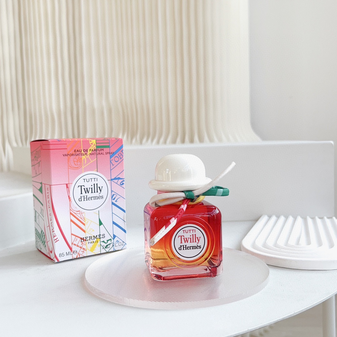 NO:809307,Hermes Hermes Silky Lychee Rhyme 85ml Attribute Women's Fragrance Fragrance Fruity Floral Fragrance Smell Lychee Ginger Musk Floral, Perfume, Hermes, Hermes19860909Hermes 爱马仕丝意荔韵85ml 属性女香 香调果香花香调 气味荔枝 生姜 麝香 花香,香水,hermes,hermes,accessory