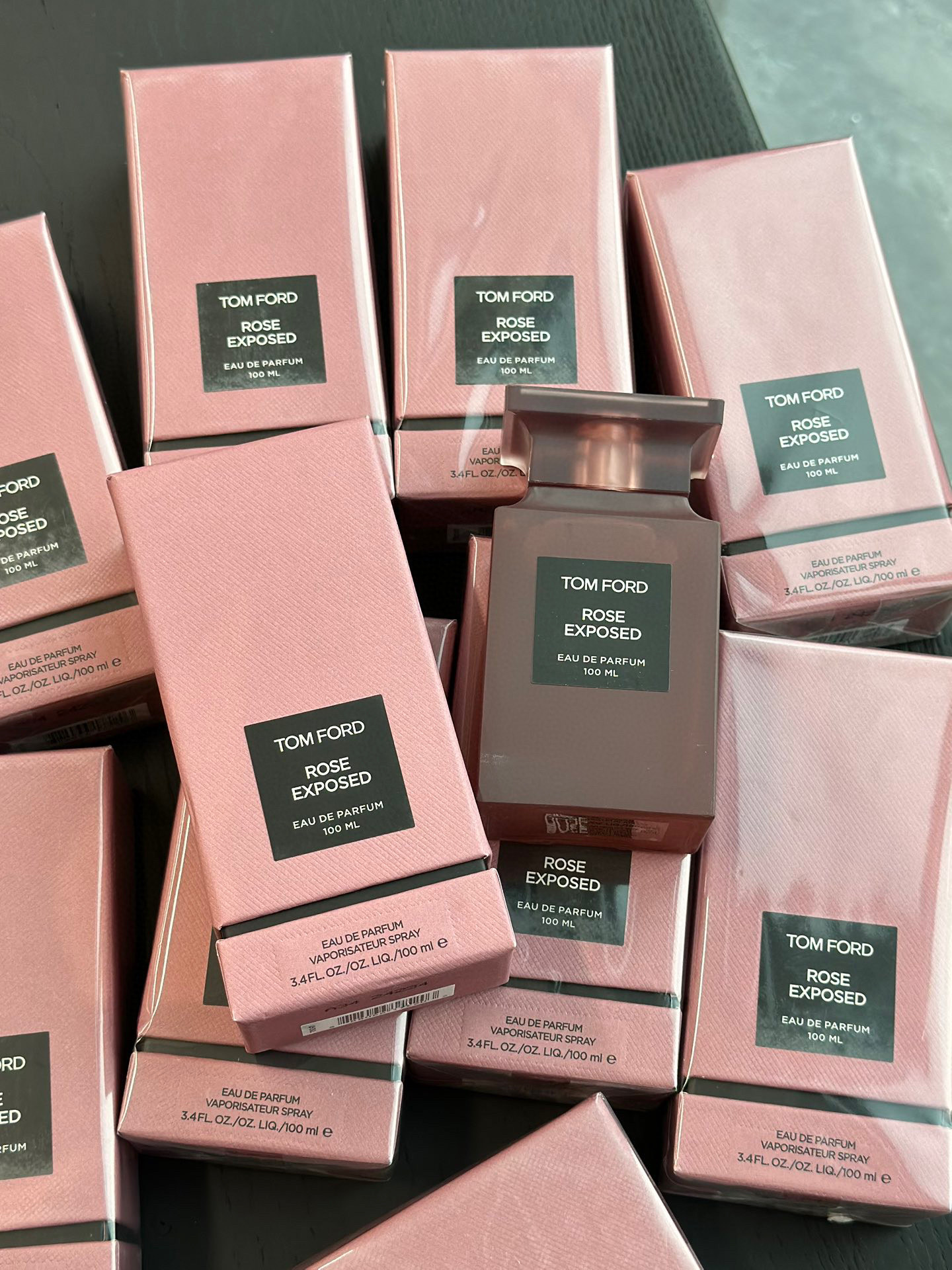 NO:809255,Tom Ford Tom Ford TF naked rose ml attributes neutral fragrance woody floral fragrance top note pepper middle note rose base note sandalwood, perfume, tom ford, tom ford19860909Tom Ford 汤姆福特 TF赤裸玫瑰ml 属性中性香 香调木质花香调 前调胡椒 中调玫瑰 后调檀香木,香水,tom ford,tom ford,accessory