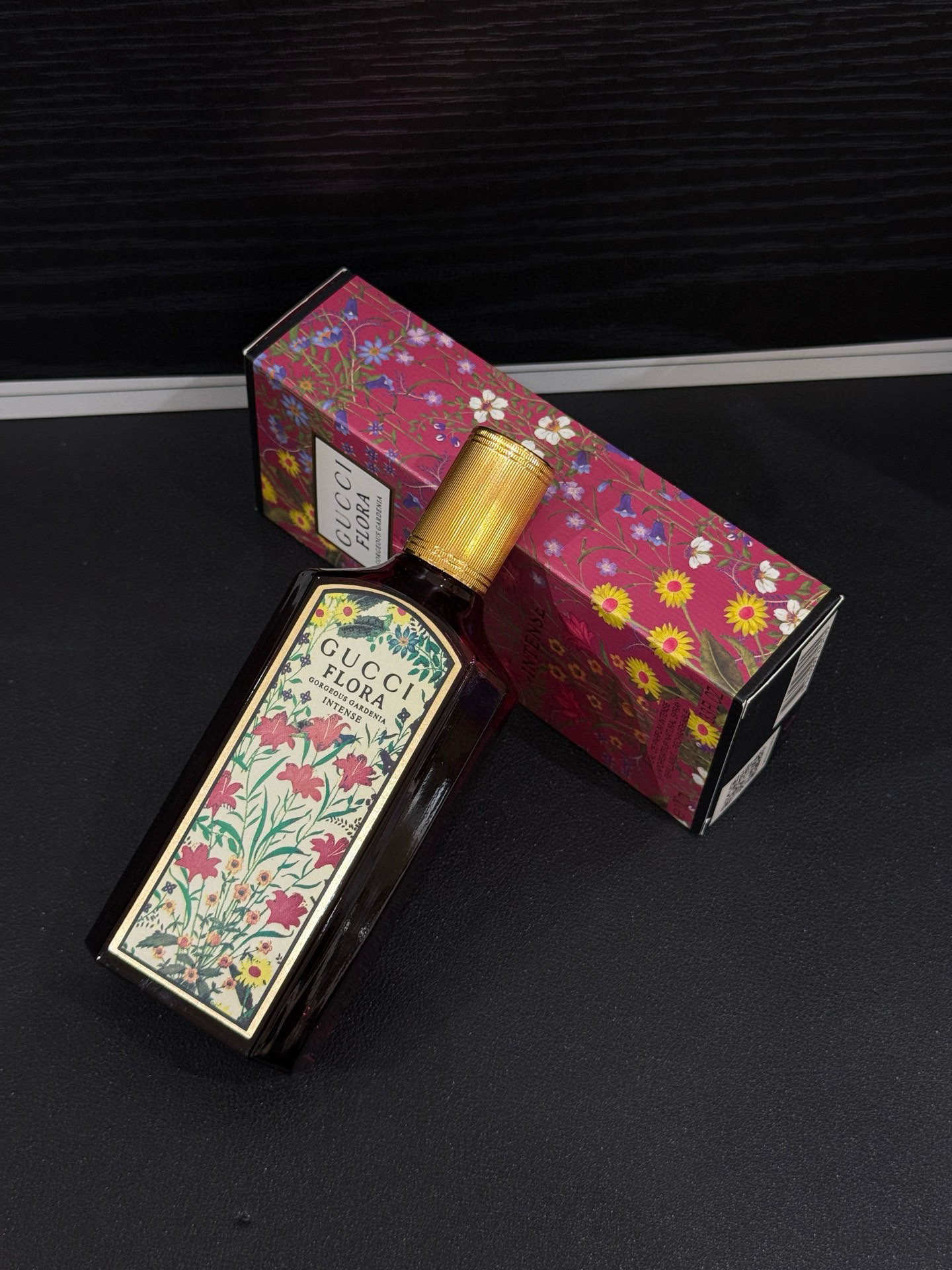 NO:810695,Gucci Gucci Sweet Dreams Gardenia ml Attributes Women's Fragrance Fragrance Woody Floral Fragrance Top Note Orange Middle Note Chitty Warbler Gardenia Base Note Sandalwood, Perfume, Gucci, Gucci19860909Gucci古驰 绮梦馥栀ml 属性女香 香调木质花香调 前调橘子 中调希蒂莺 栀子花 后调檀香木,香水,gucci,gucci,accessory