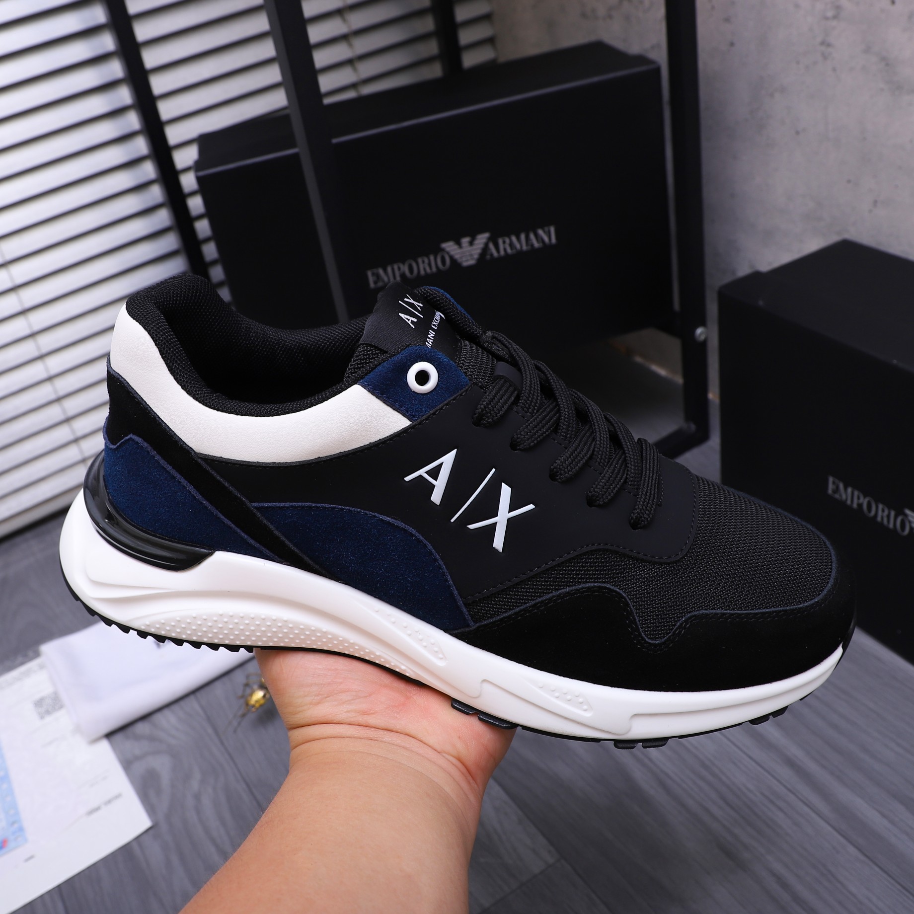 P190 Marca: Armani Zapatos casuales Tamaño: 38-45 Material: cuero de vaca seleccionado costura super