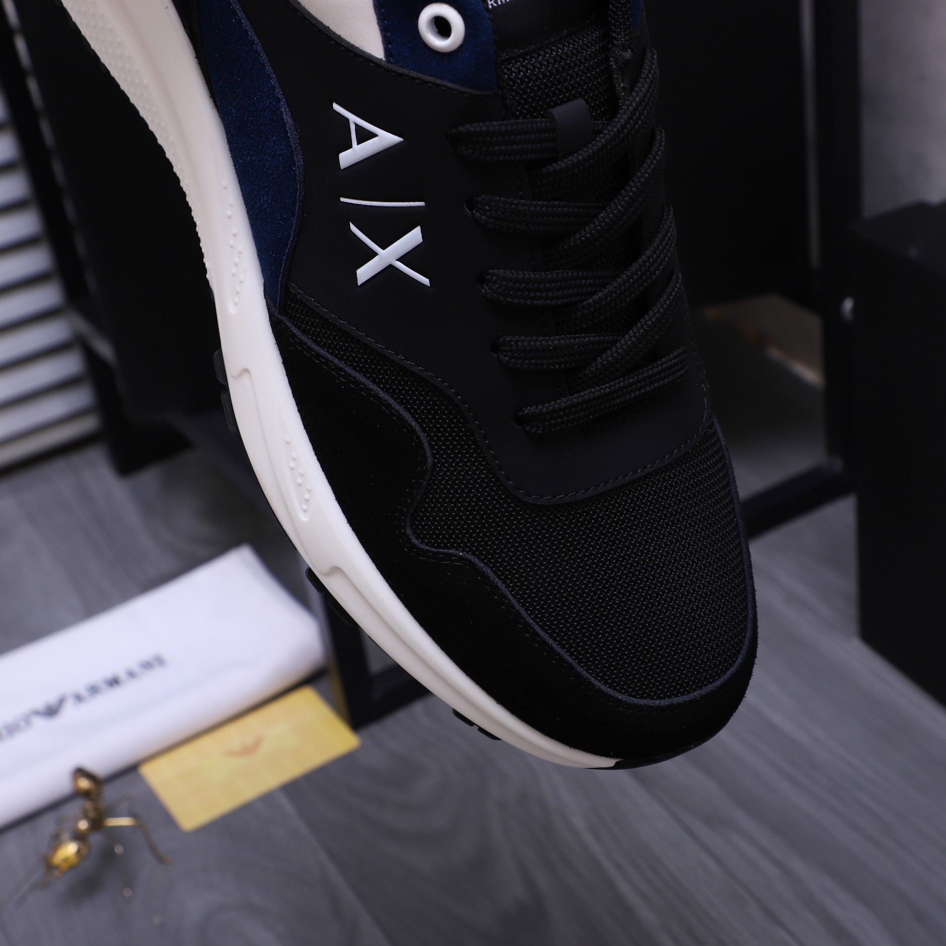 P190 Marca: Armani Zapatos casuales Tamaño: 38-45 Material: cuero de vaca seleccionado costura super