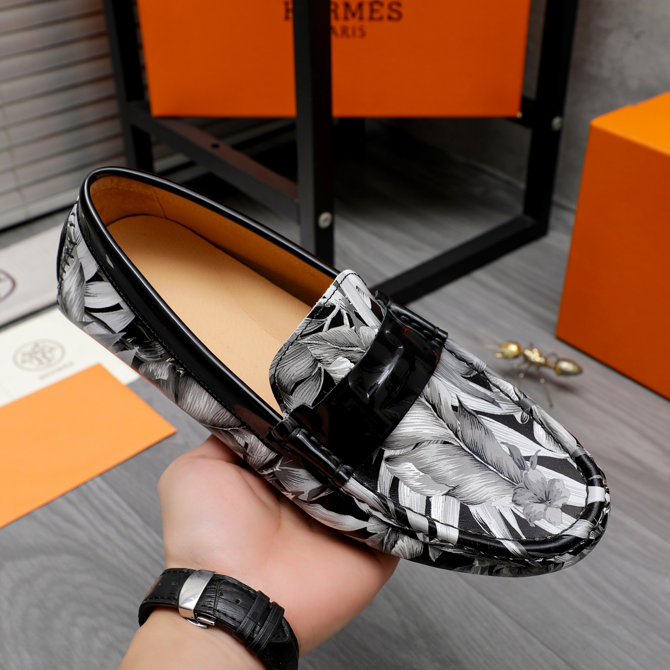 Hermes Men's Casual Loafers in Leaf Print Leather, Sizes 38-44 7 a1741852084208 8810