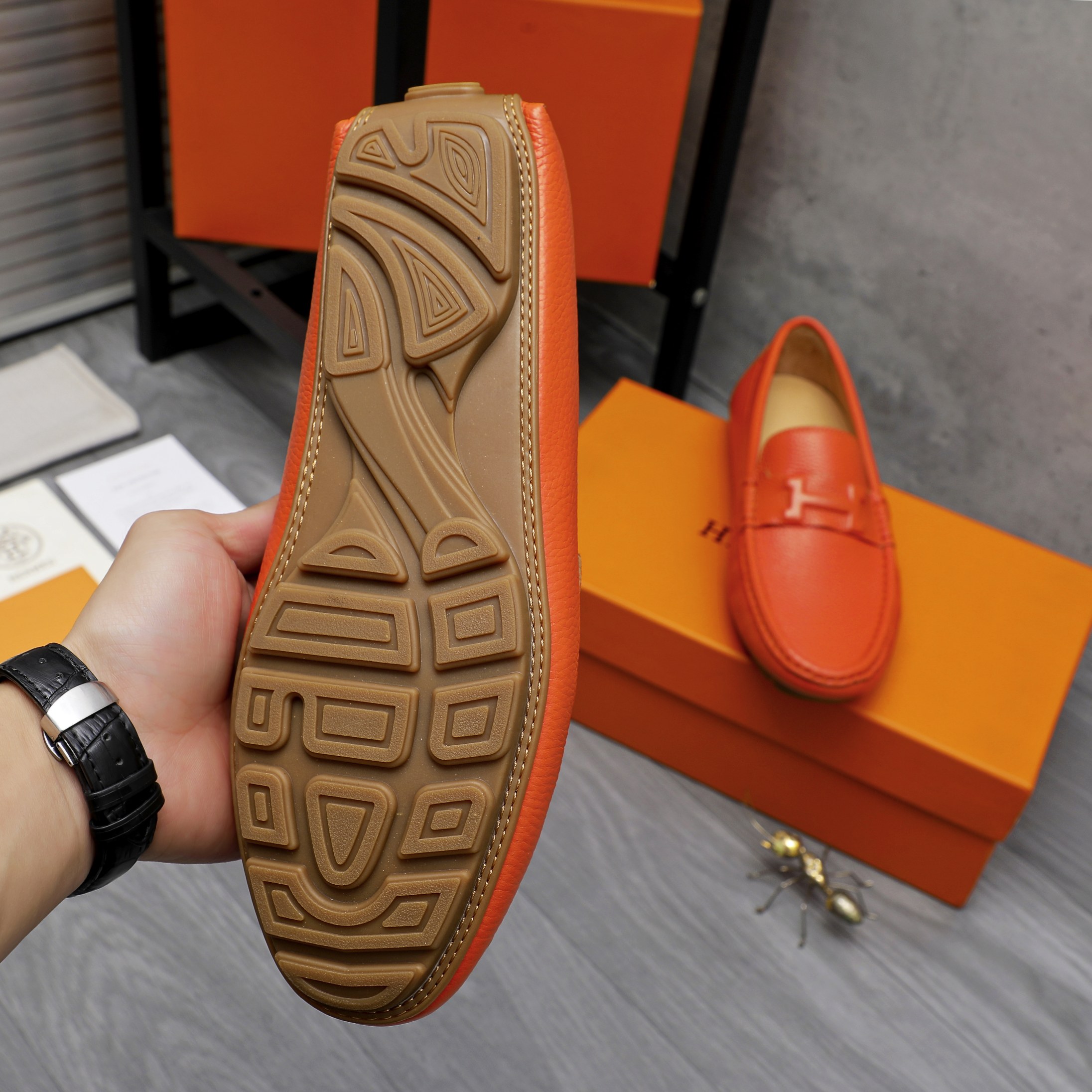 Hermes Men's Leather Loafers Slip-ons Casual Dress Shoes 9 a1741853074667 0588