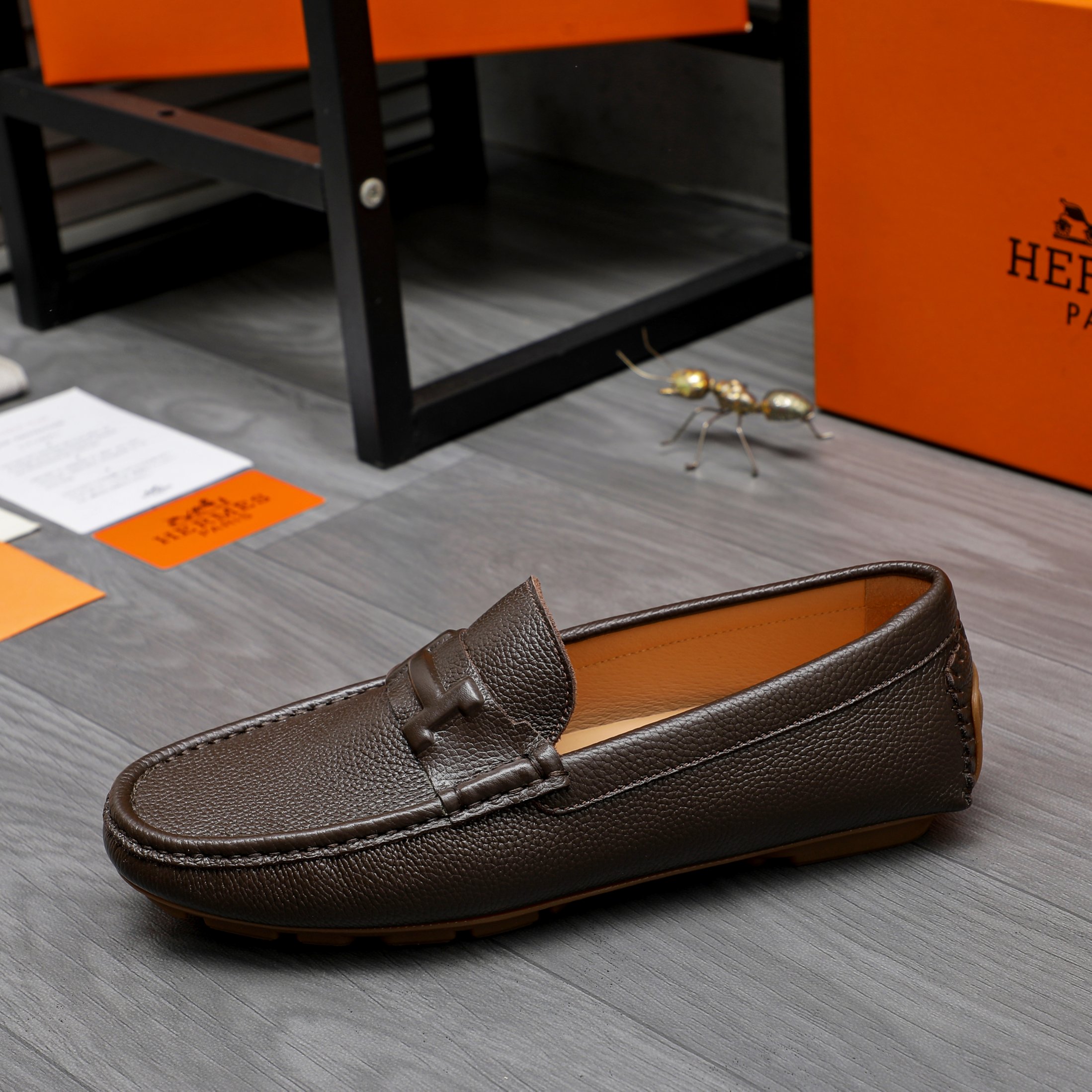 Hermès Leather Loafers: Stylish Comfort in Every Step (Sizes 38-44) 7 a1741853242917 8427