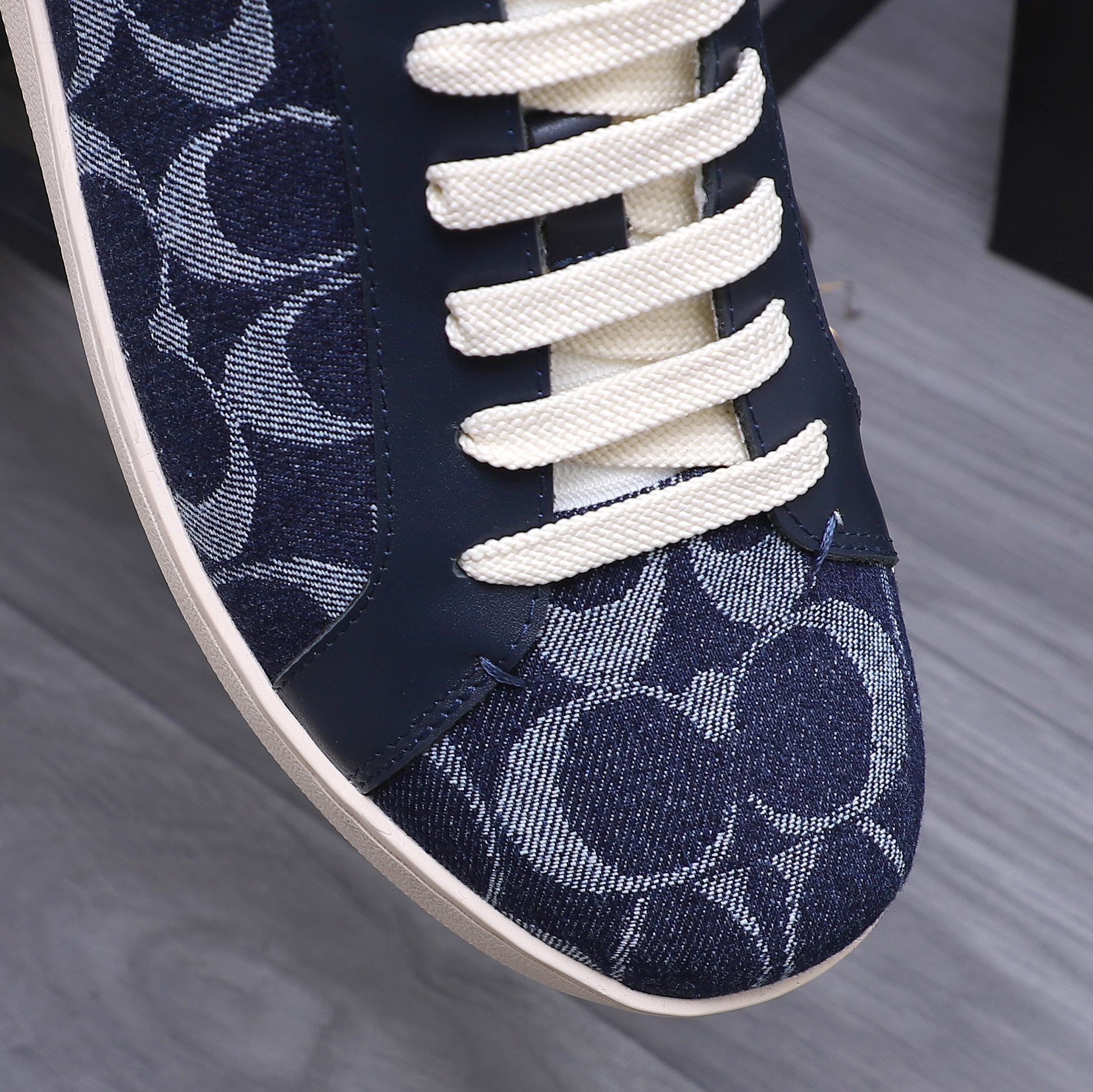 Coach Men's Canvas and Leather Lace-Up Sneakers - Size 38-44 9 a1741954415132 5426