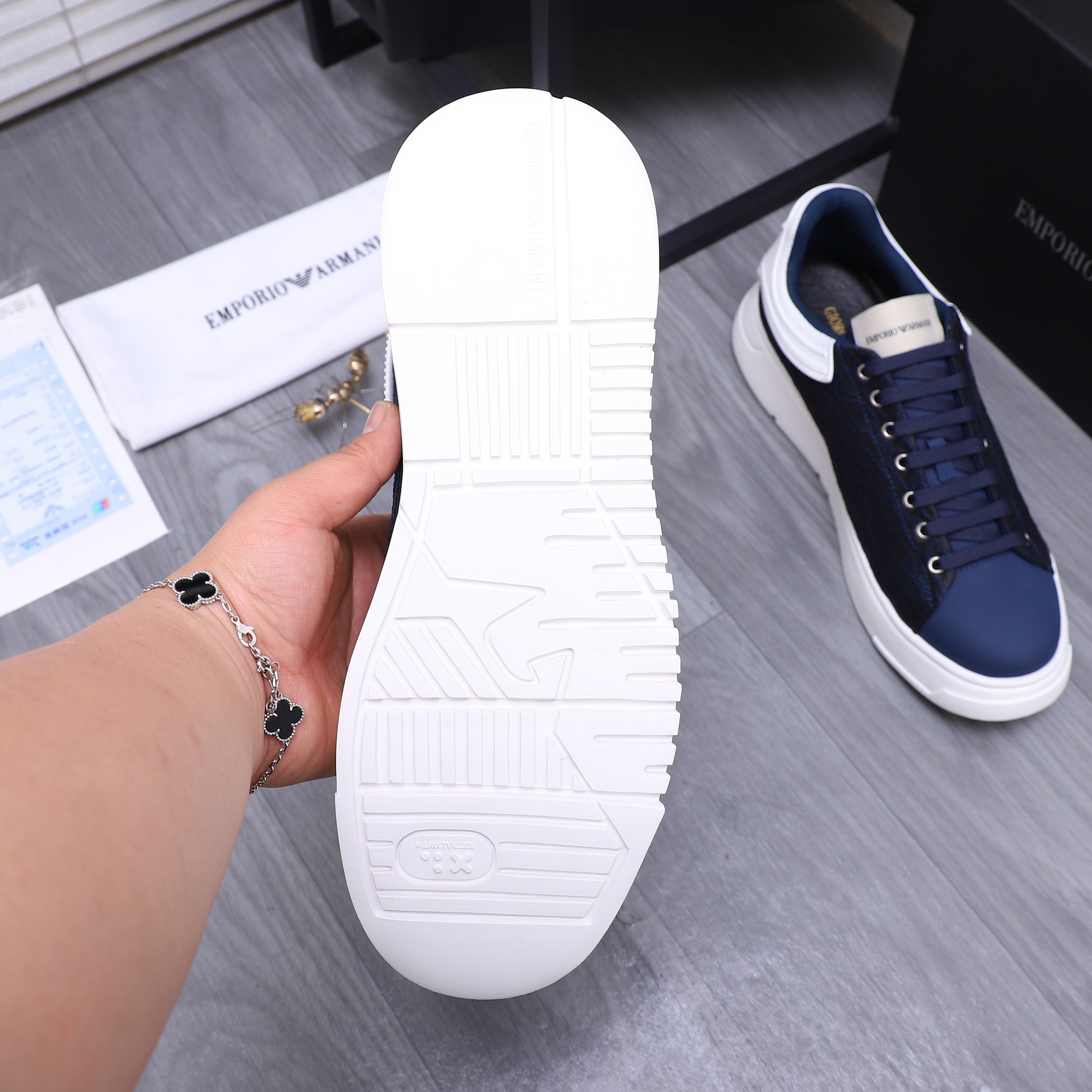 Emporio Armani Men's Leather Sneakers - Stylish & Breathable 8 a1742369046492 5305