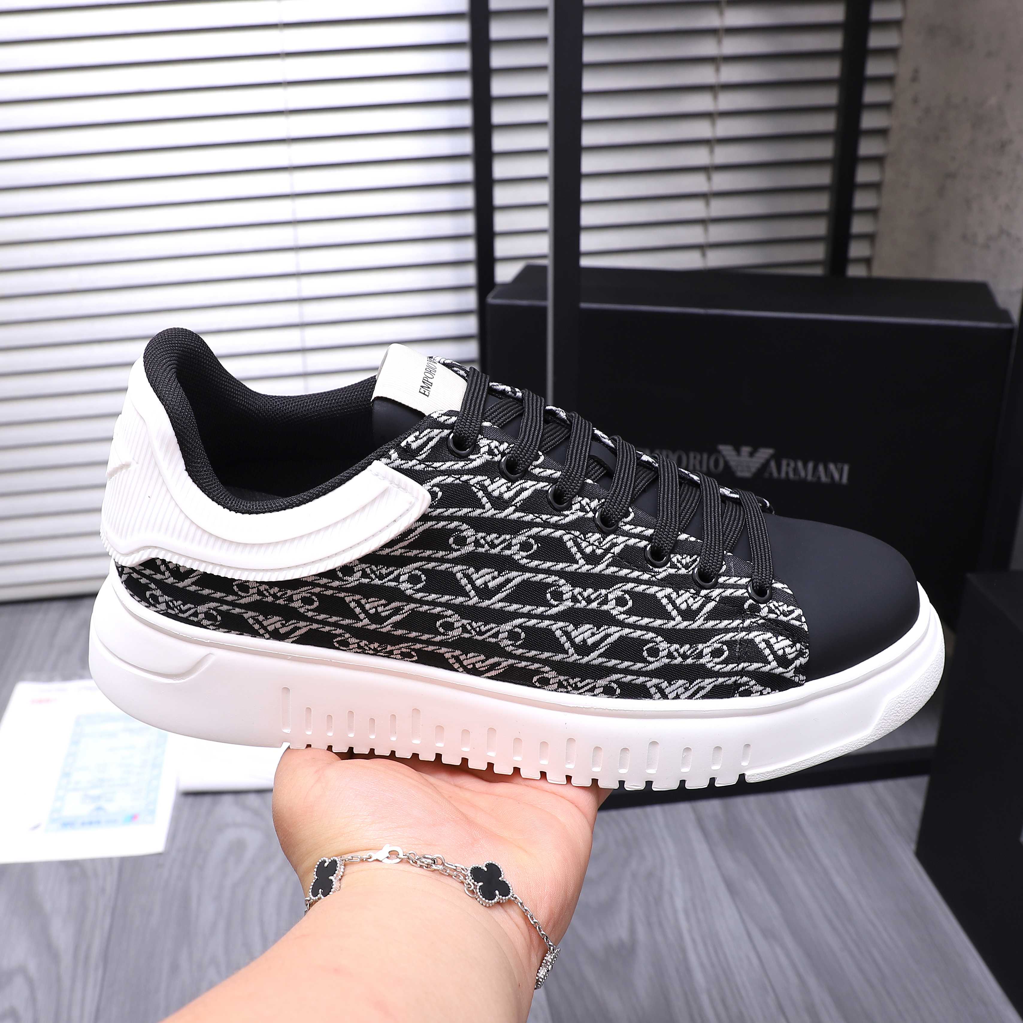 Emporio Armani Men's Leather Sneakers Breathable Lace-Up Casual Shoes 7 a1742369107966 0843