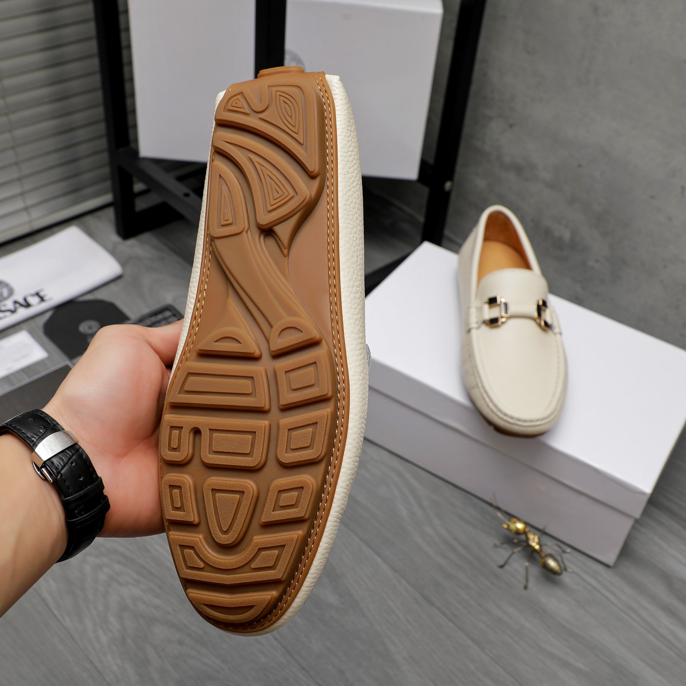 Versace Men's Leather Loafers - Classic Style & Comfort (Sizes 38-44) 9 a1742453586675 2524