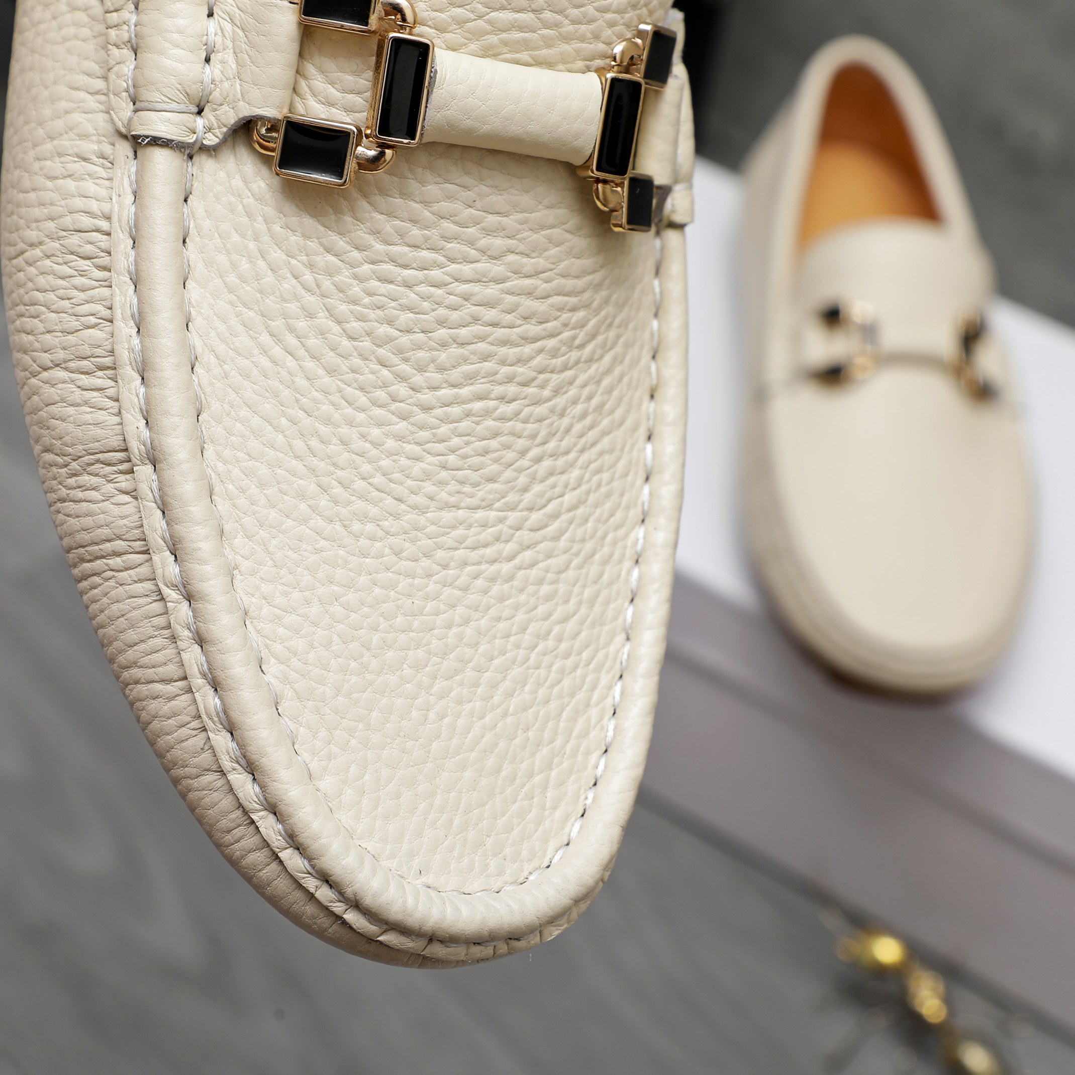 Versace Men's Leather Loafers - Classic Style & Comfort (Sizes 38-44) 10 a1742453586771 6817