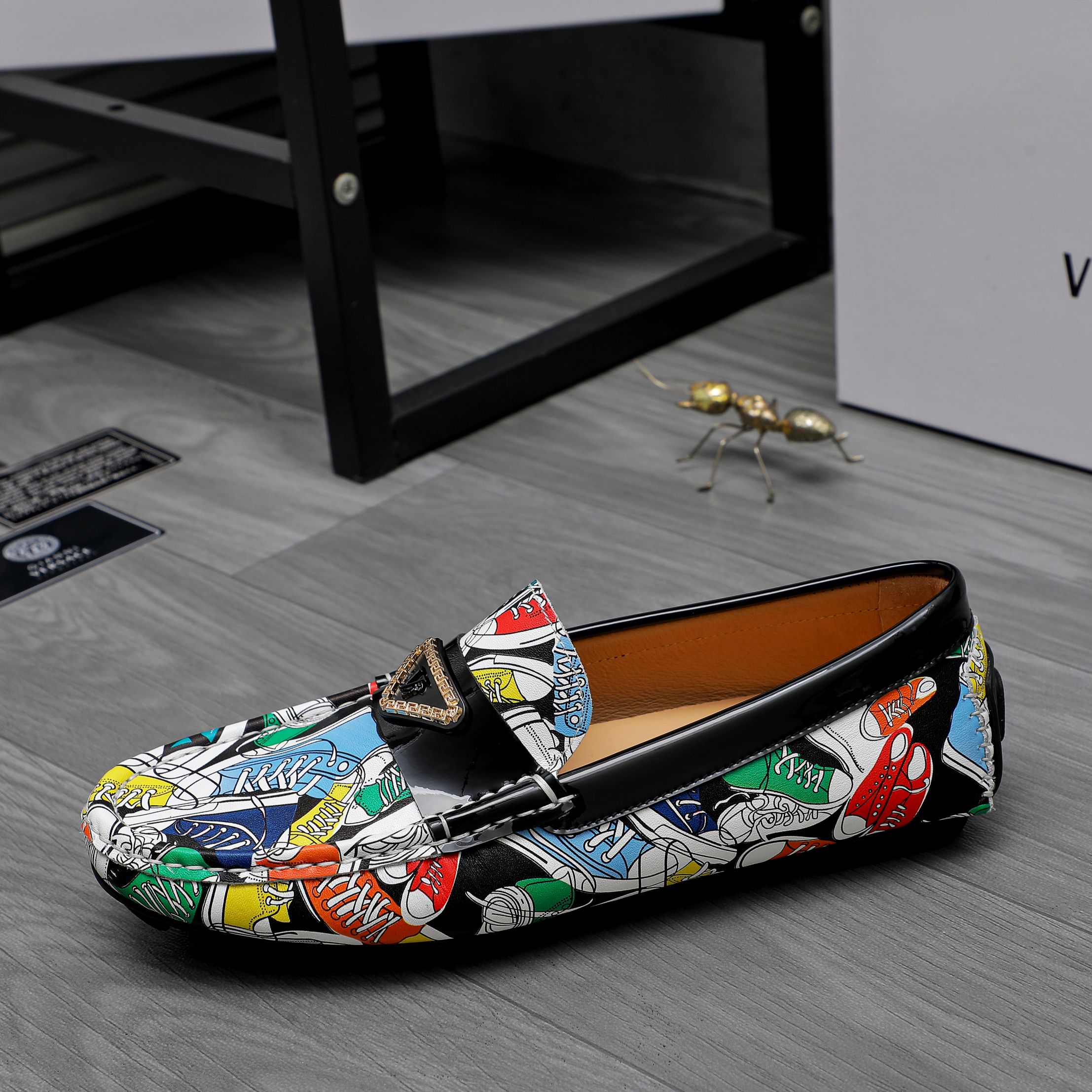 Versace Men's Printed Leather Slip-On Loafers 6 a1742455888524 1136