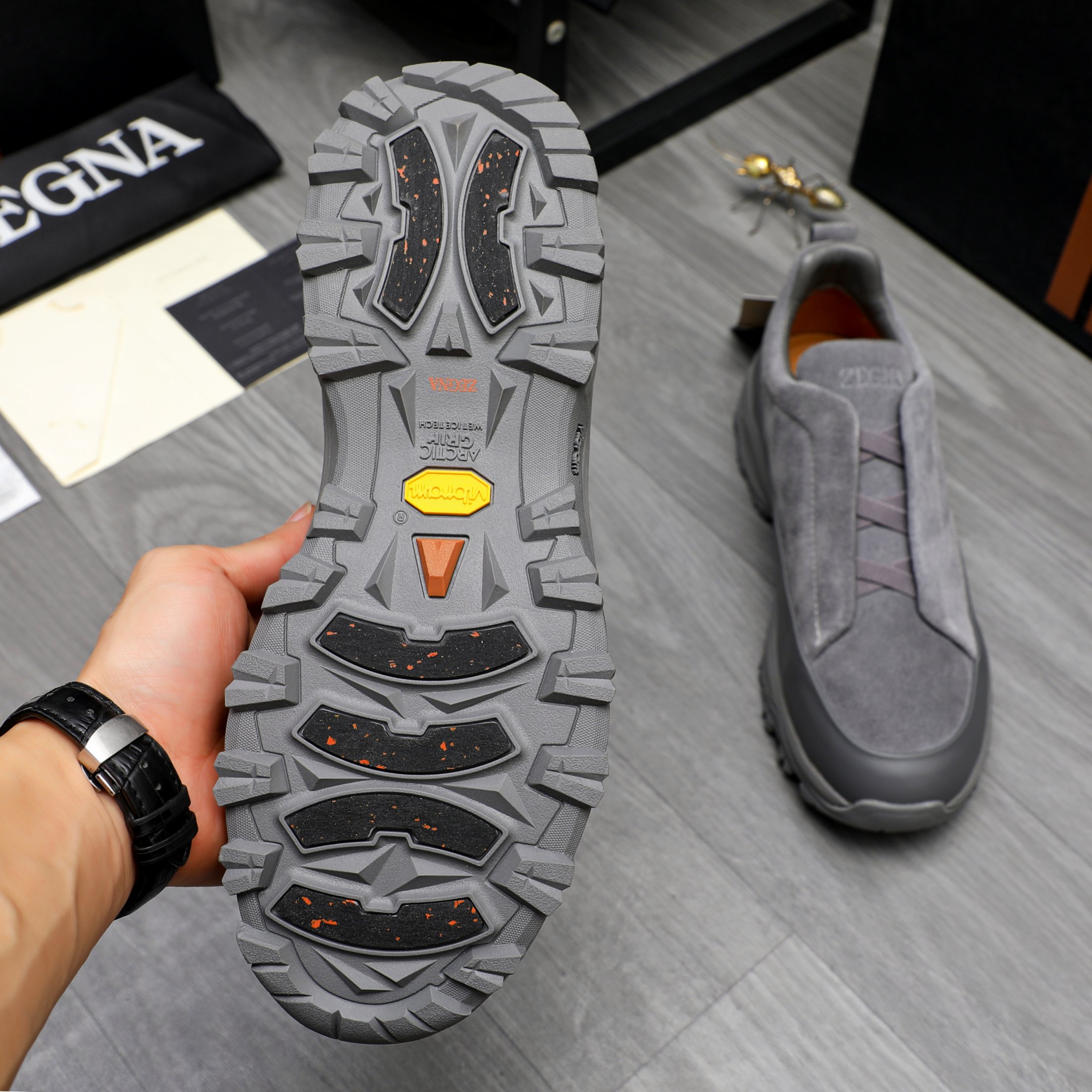 Ermenegildo Zegna Men's Leather Casual Shoes - Comfortable & Stylish 8 a1743473261626 2188