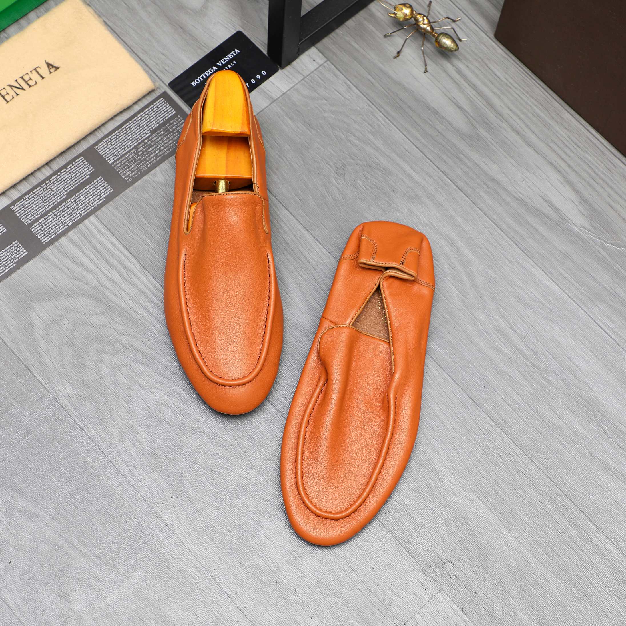 Bottega Veneta Men's Leather Loafers Slip-Ons, Multiple Colors & Sizes 4 a1743577091436 1132