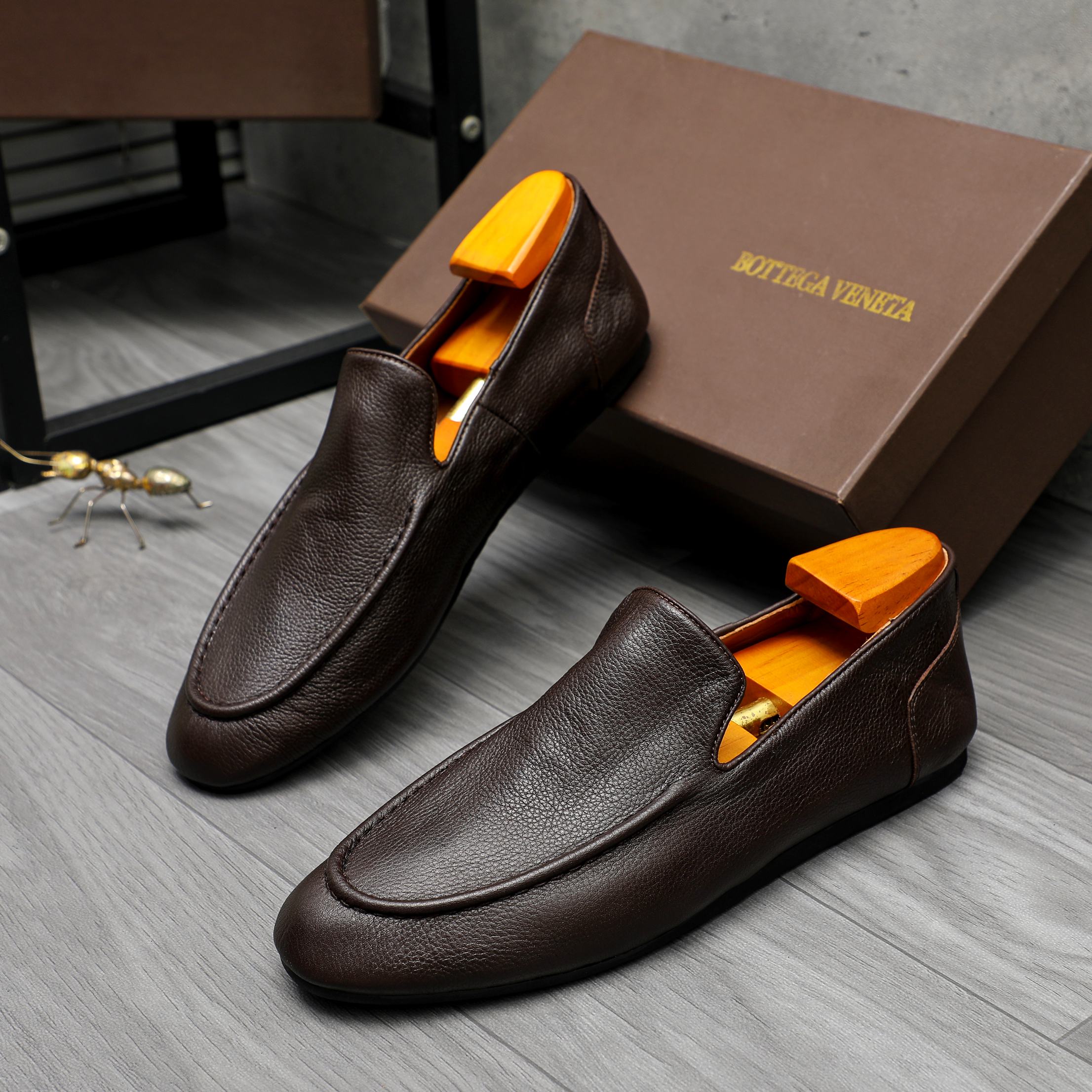 Bottega Veneta Men's Leather Slip-On Loafers, Genuine Leather Insole & Outsole 5 a1743577899265 0637