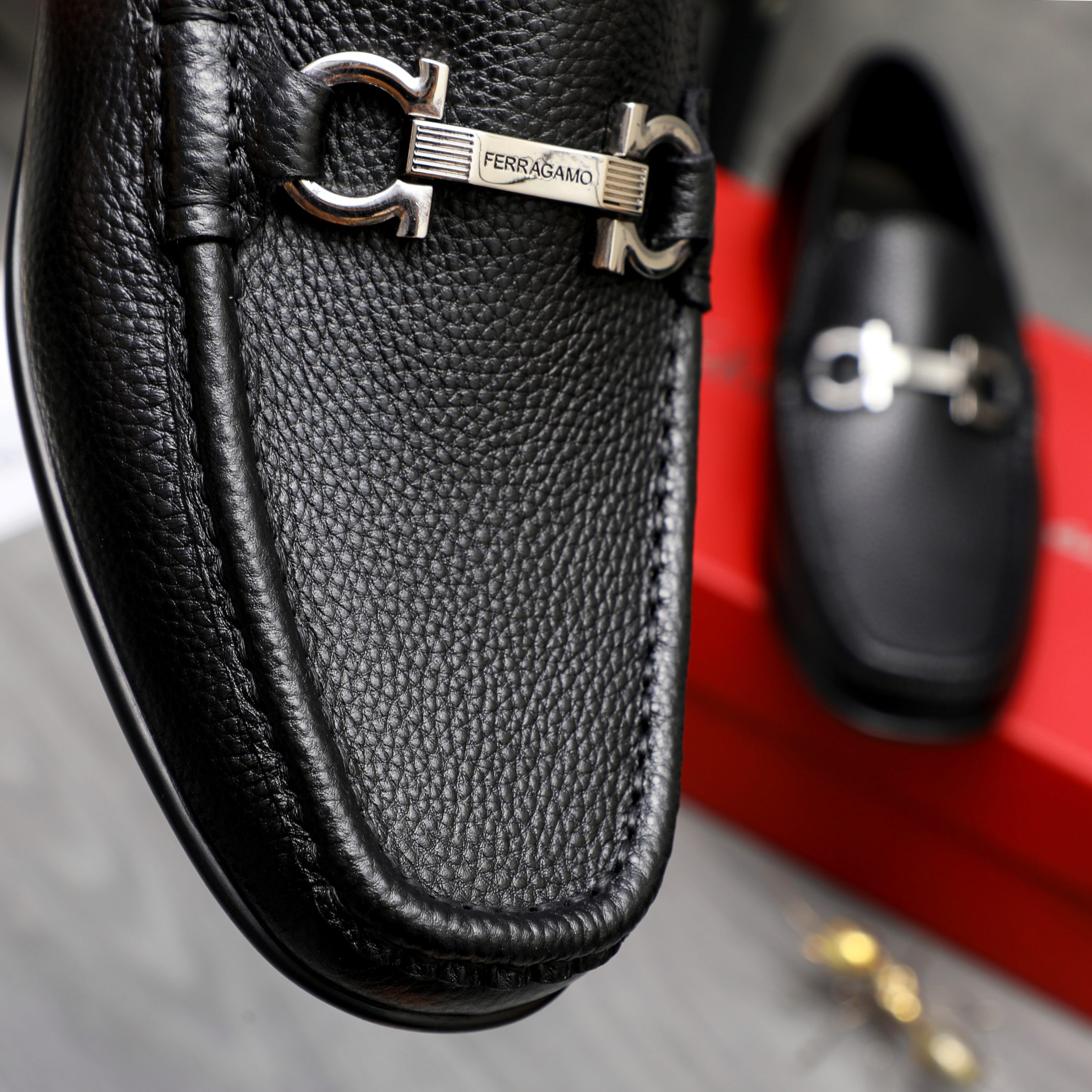 Salvatore Ferragamo Men's Leather Loafers with Iconic Buckle - Black 10 a1743578328265 5407