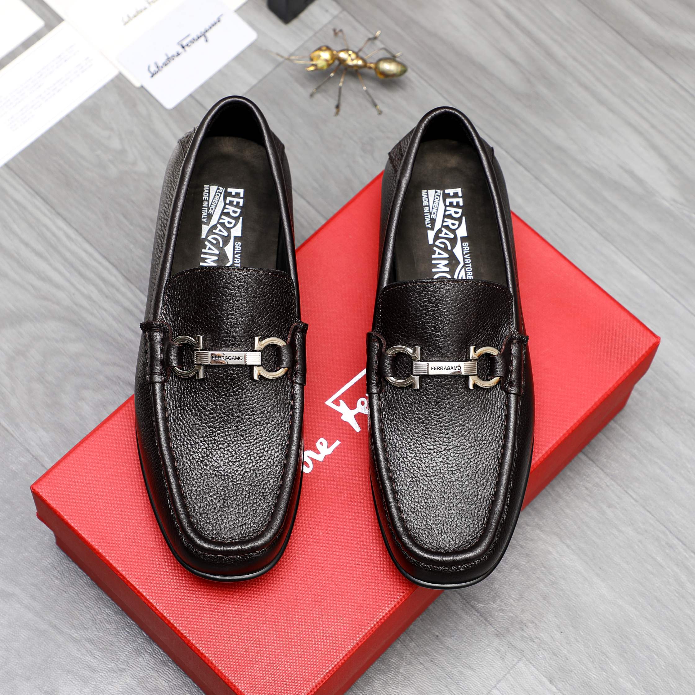 Salvatore Ferragamo Men's Leather Loafers with Gancini Ornament 3 a1743578571566 6288