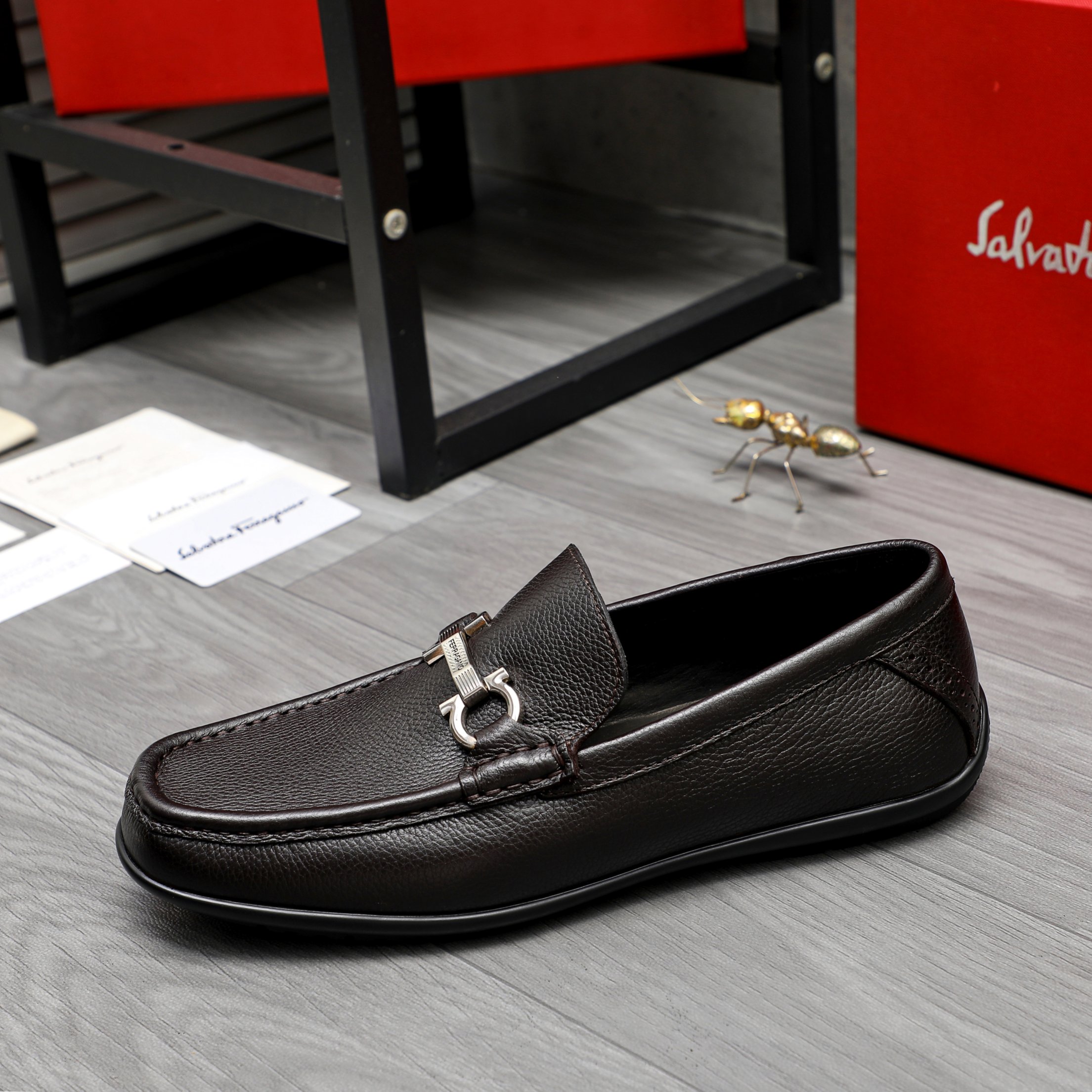 Salvatore Ferragamo Men's Leather Loafers with Gancini Ornament 7 a1743578573449 6614
