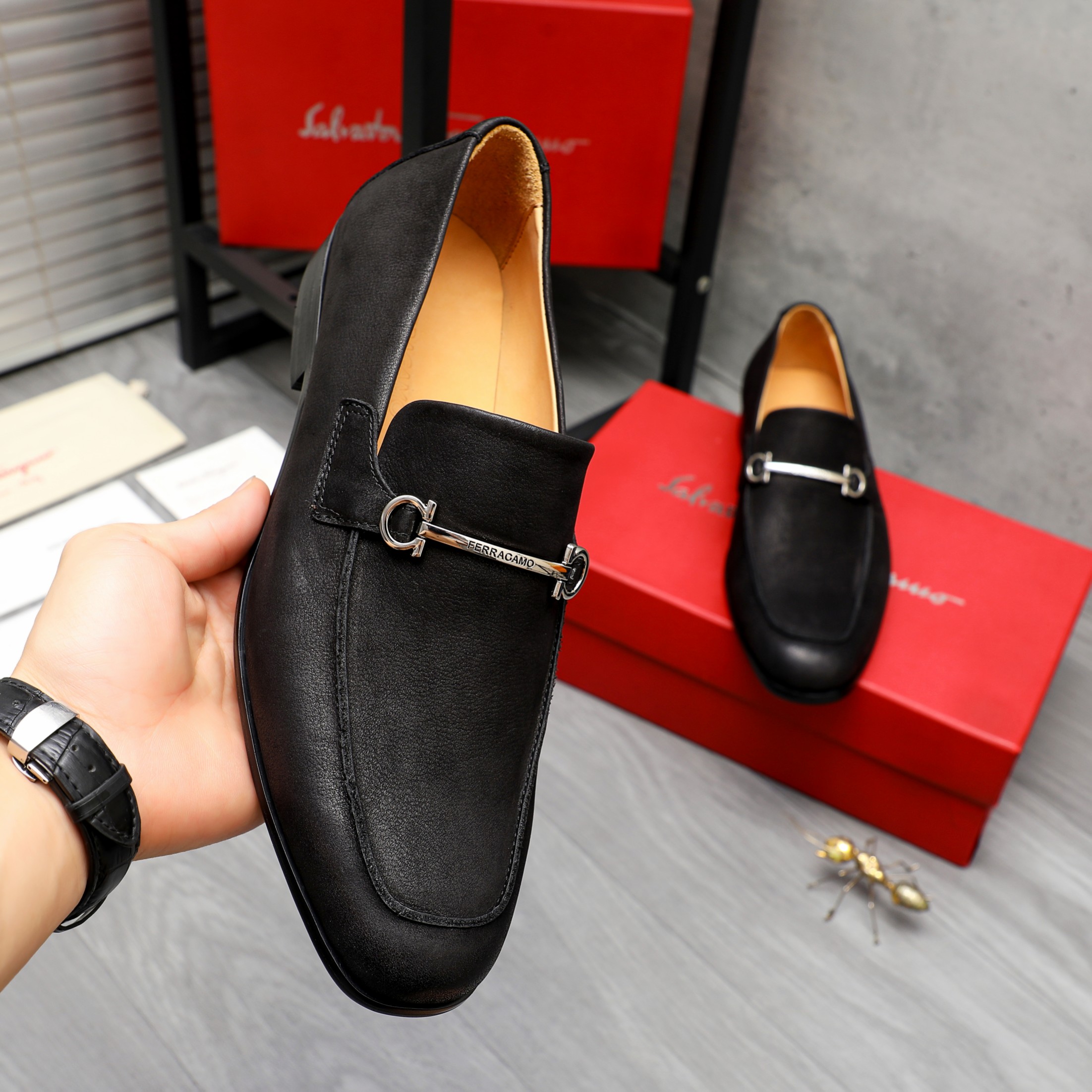 Salvatore Ferragamo Men's Black Leather Slip-On Loafers Size 39-44 6 a1743579858307 7644