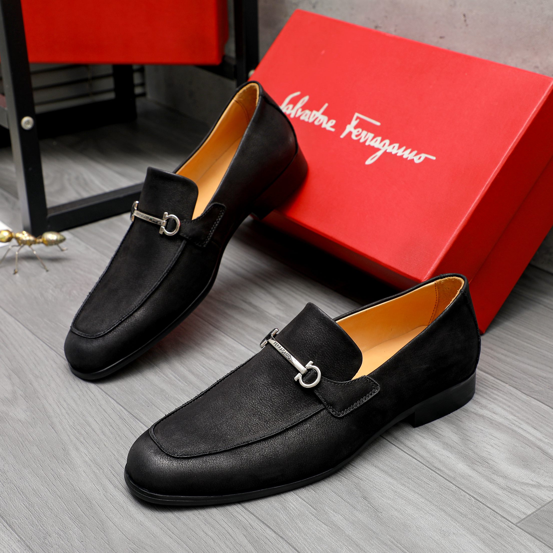 Salvatore Ferragamo Men's Black Leather Slip-On Loafers Size 39-44 4 a1743579858513 7013