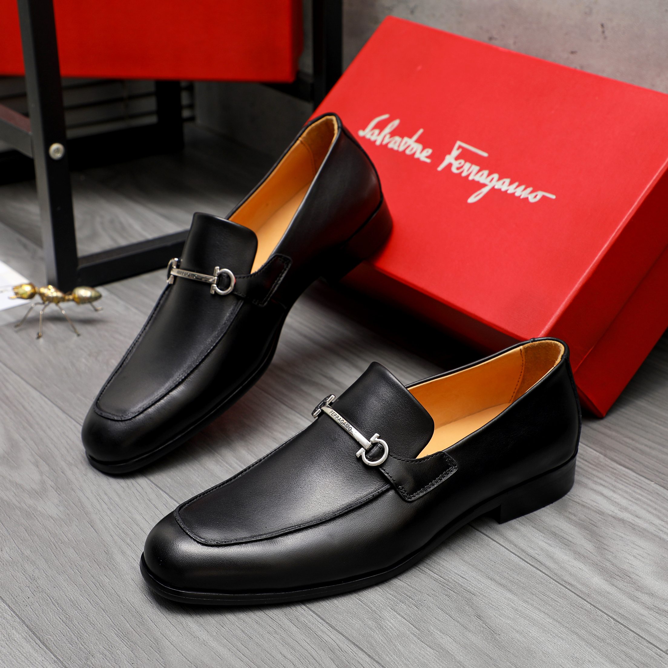 Salvatore Ferragamo Men's Leather Loafers Slip-Ons Business Dress Shoes 4 a1743579979271 2851