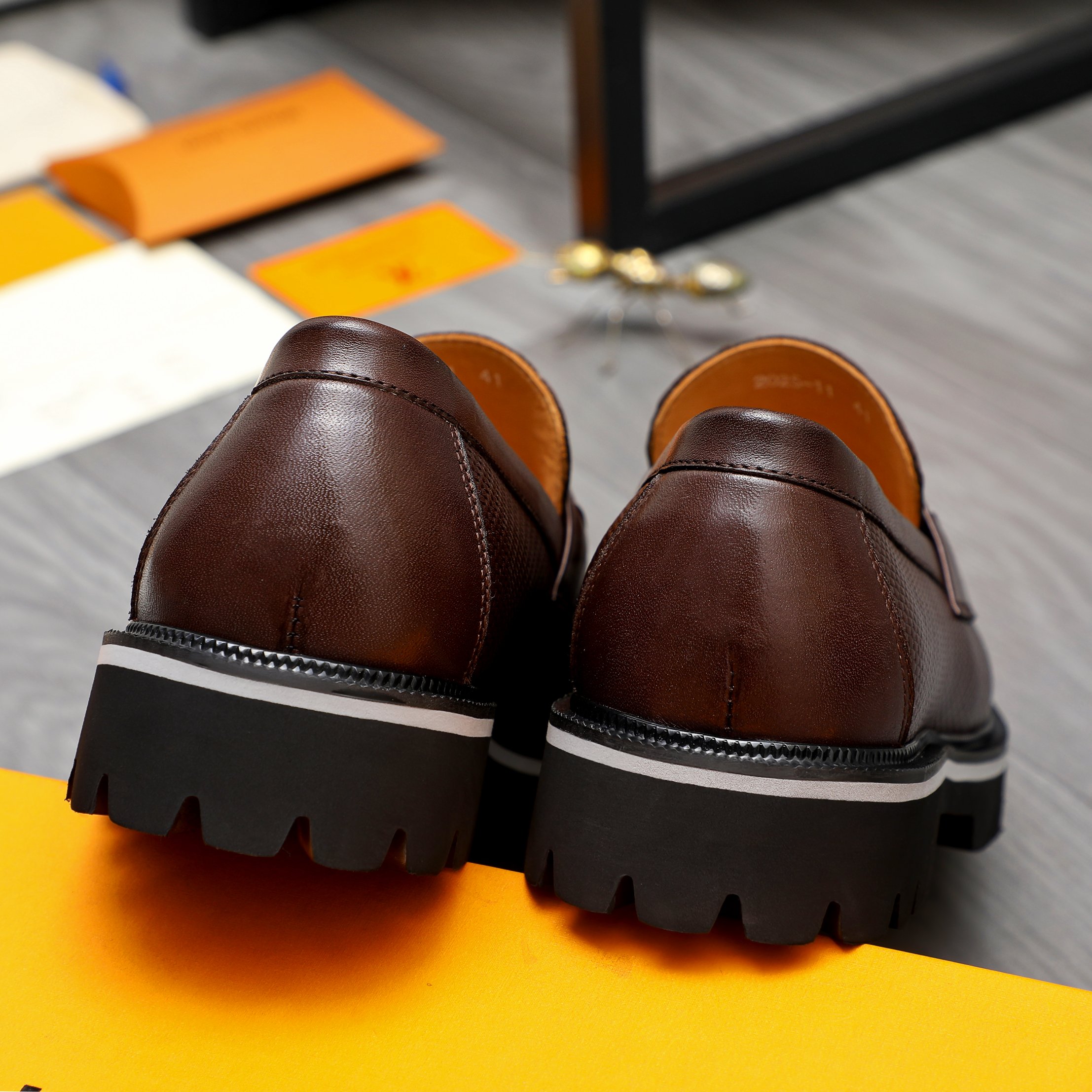 Louis Vuitton Men's Leather Loafers: Refined Style & Comfort (Sizes 39-44) 11 a1744097734180 2637