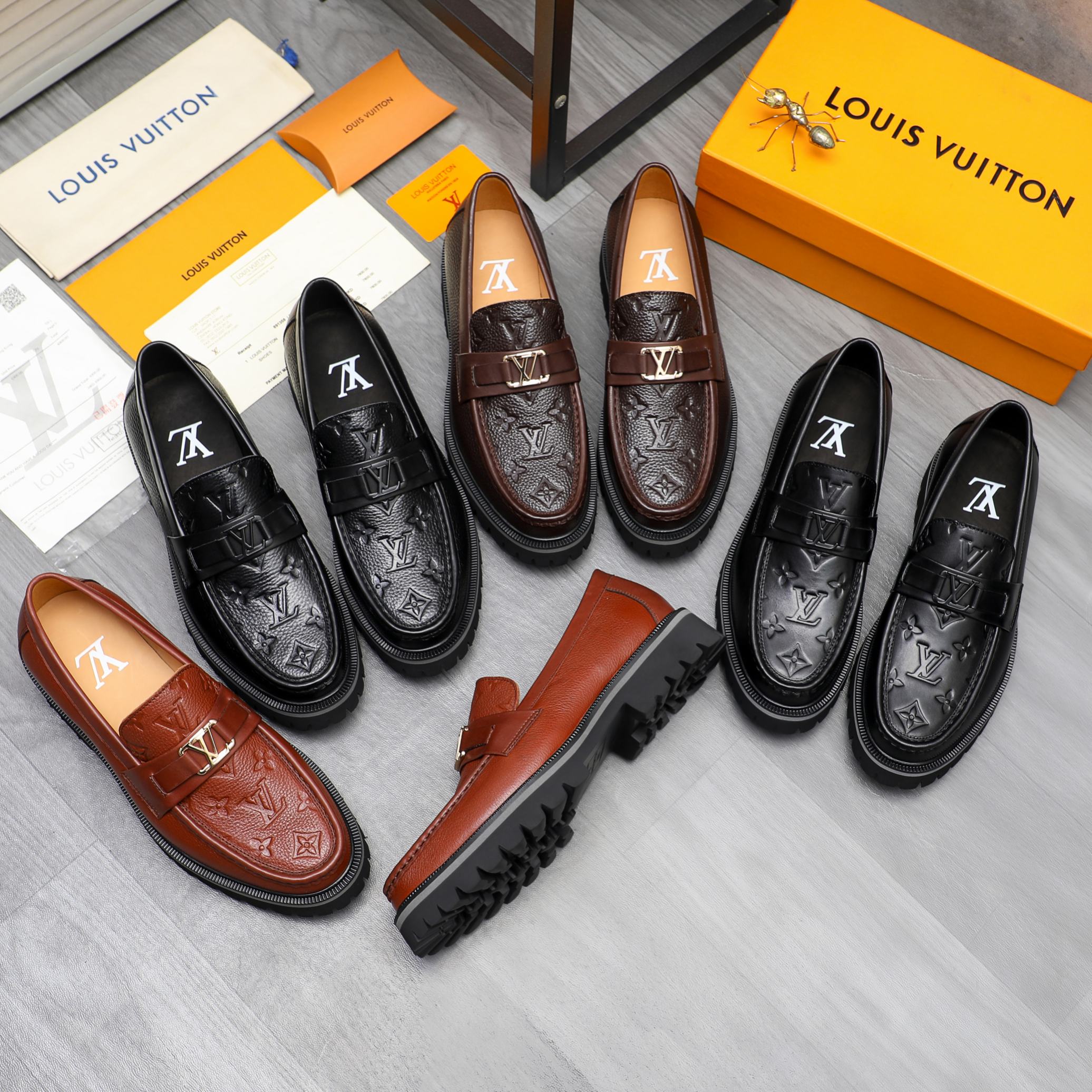 Louis Vuitton Men's Embossed Leather Loafers Business Casual Slip-Ons Size 39-44 2 a1744099060291 7621