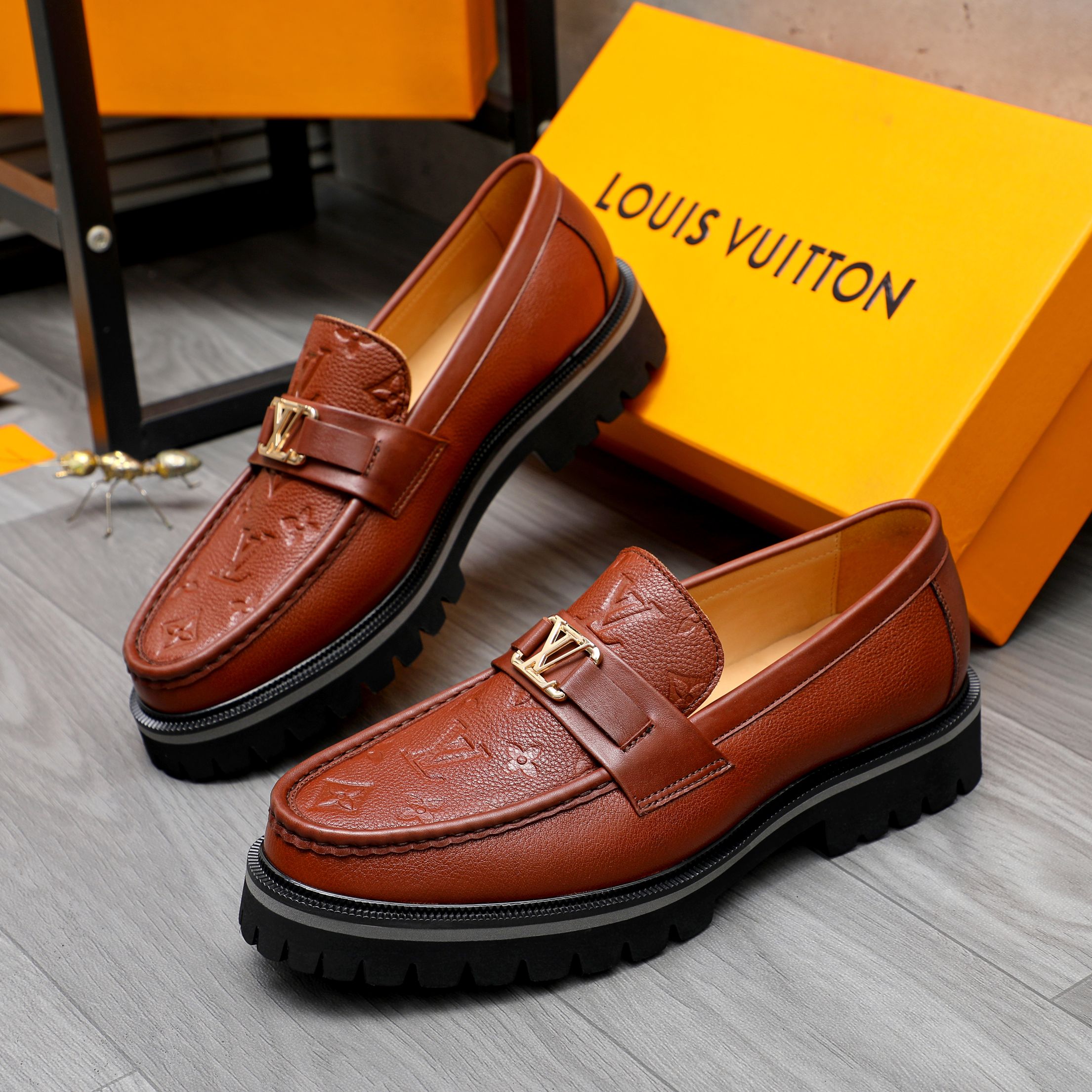 Louis Vuitton Men's Leather Loafers Slip-on Business Casual Shoes 4 a1744099060413 5410