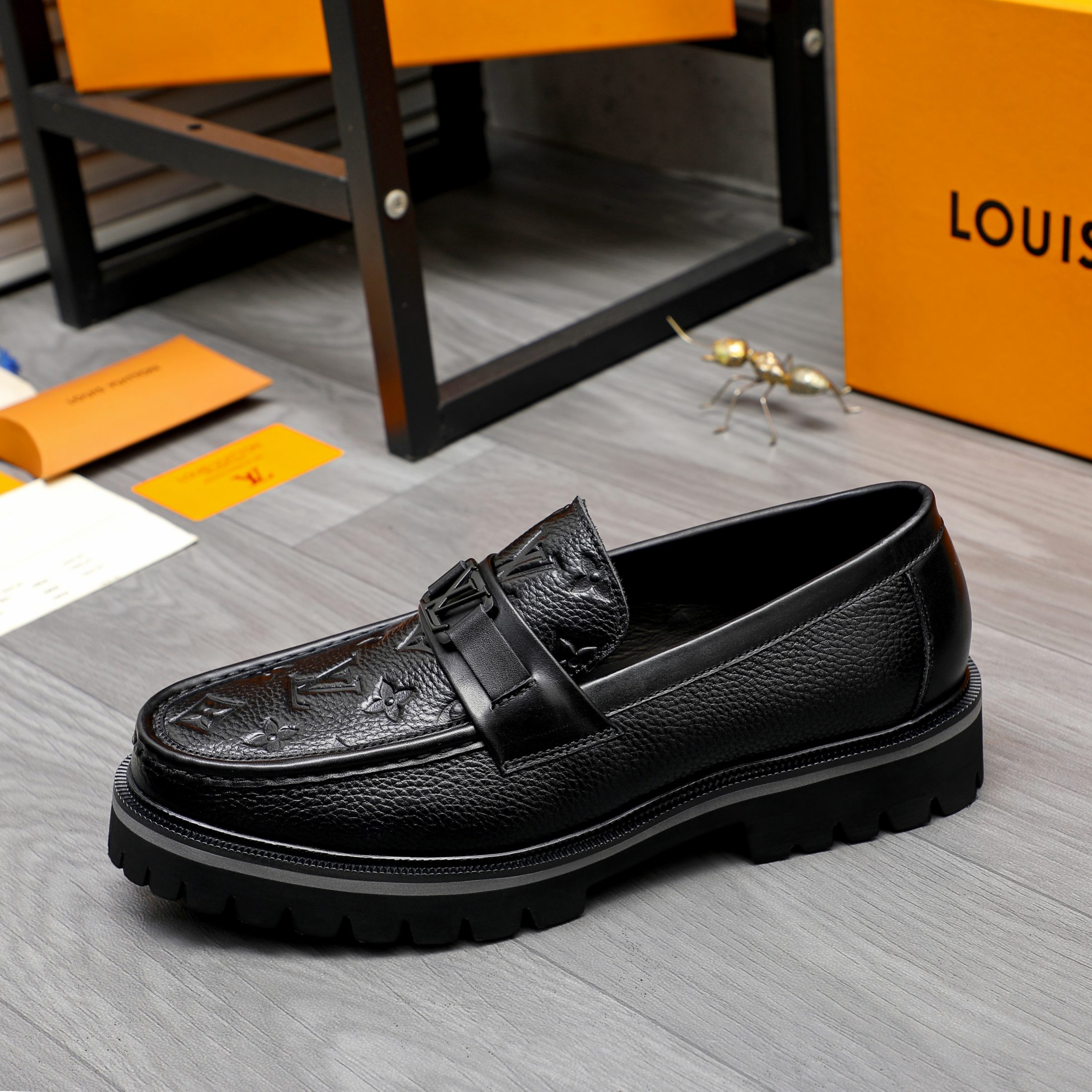 Louis Vuitton Men's Embossed Leather Loafers Business Casual Slip-Ons Size 39-44 7 a1744099575528 7237