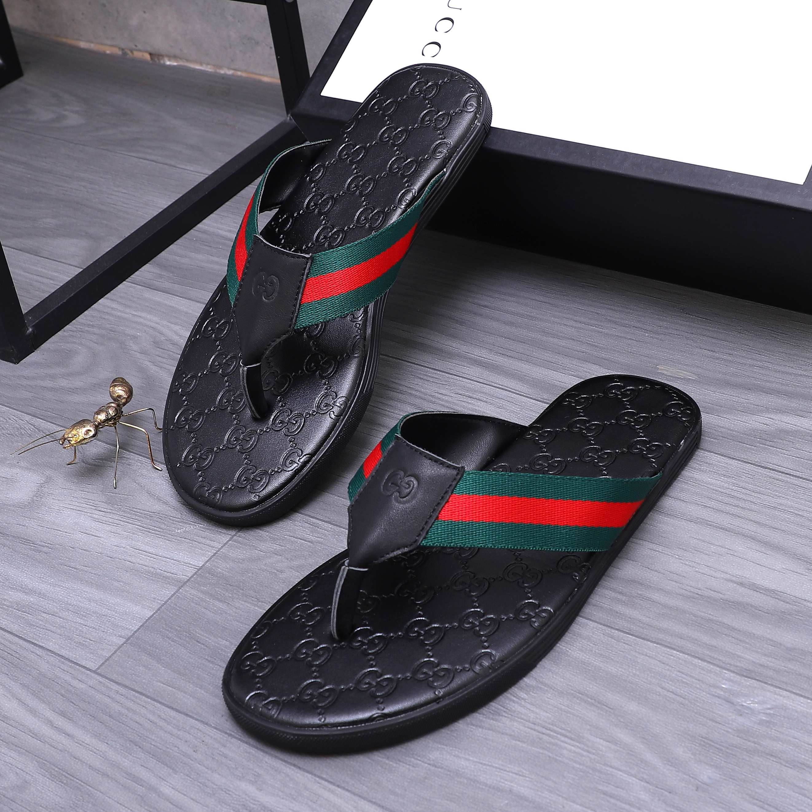 Gucci Men's Leather Thong Sandals Slides Black Summer Beach Shoes 5 a1744355162207 0634