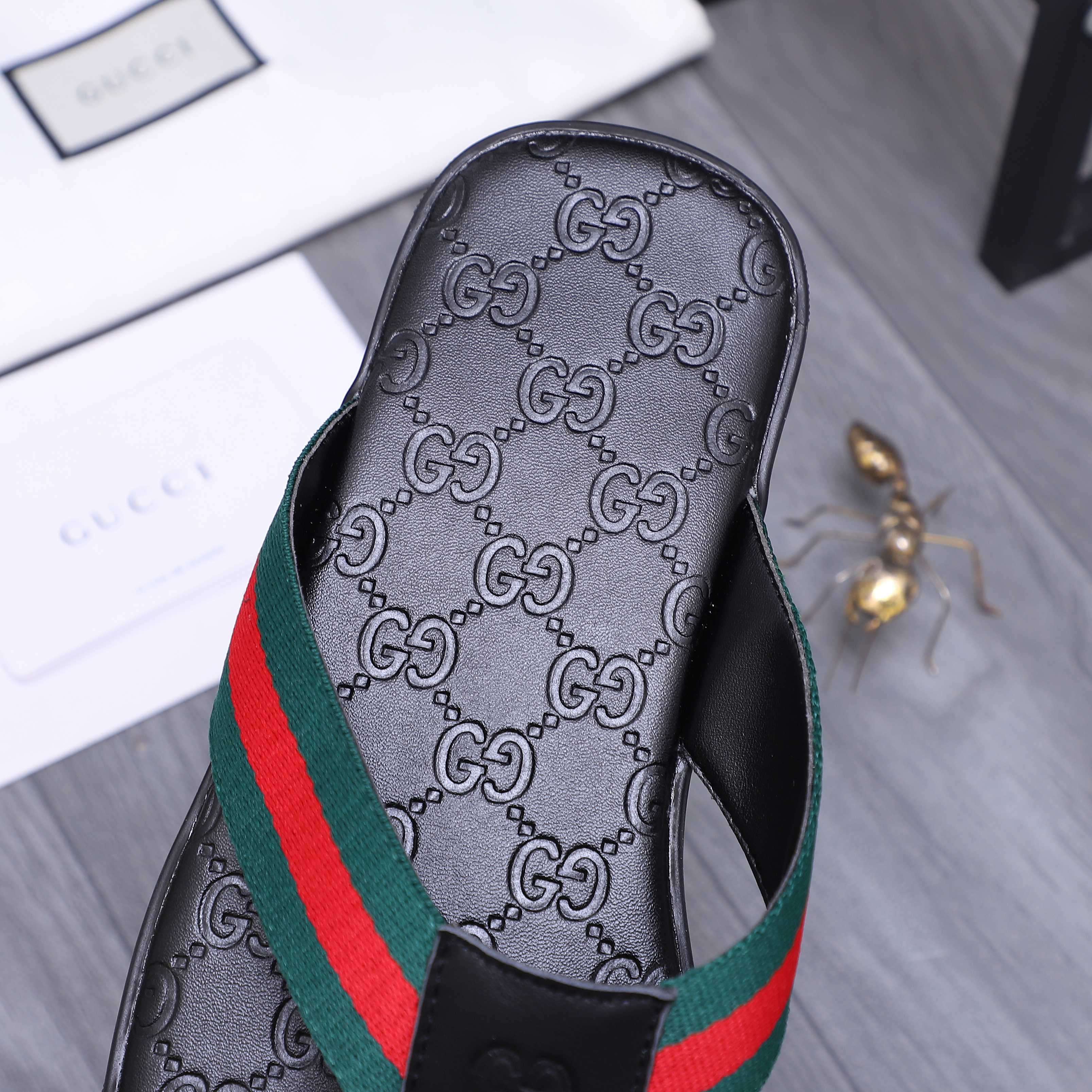 Gucci Men's Leather Thong Sandals Slides Black Summer Beach Shoes 11 a1744355165222 1052