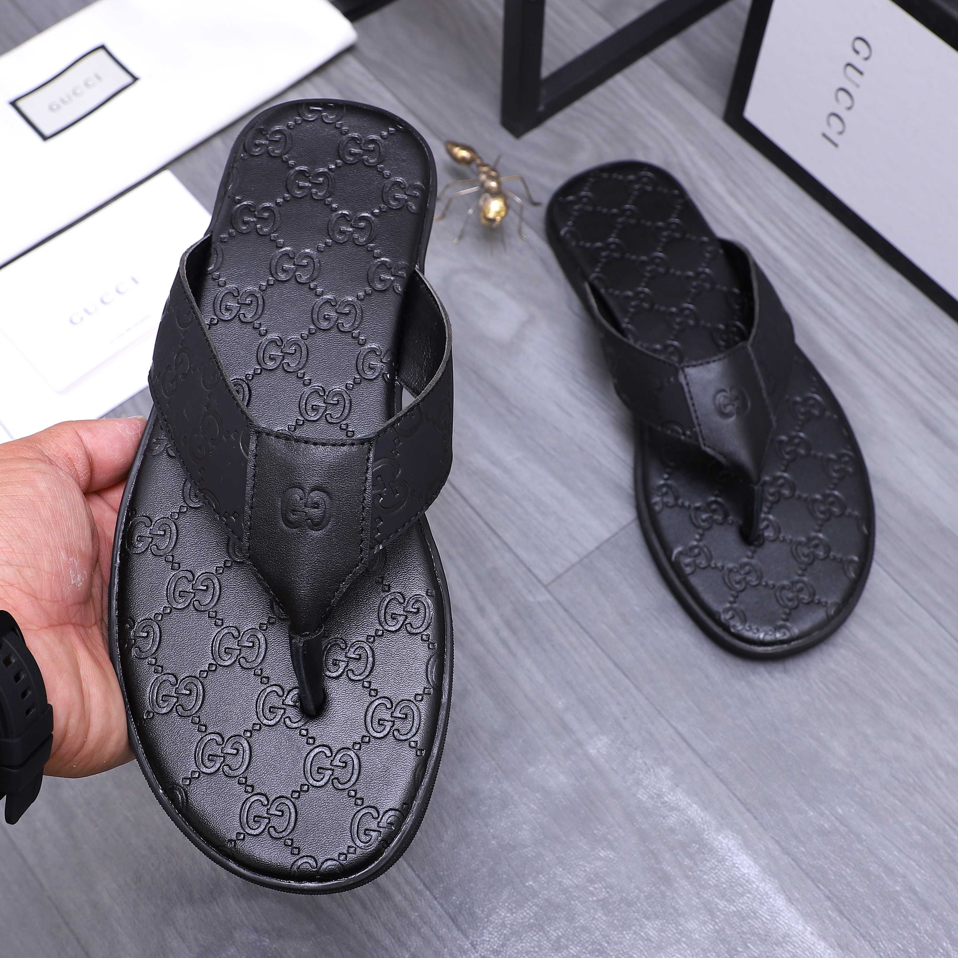 Gucci Men's Leather Thong Sandals with GG Logo and Web Stripe 6 a1744355387254 0323