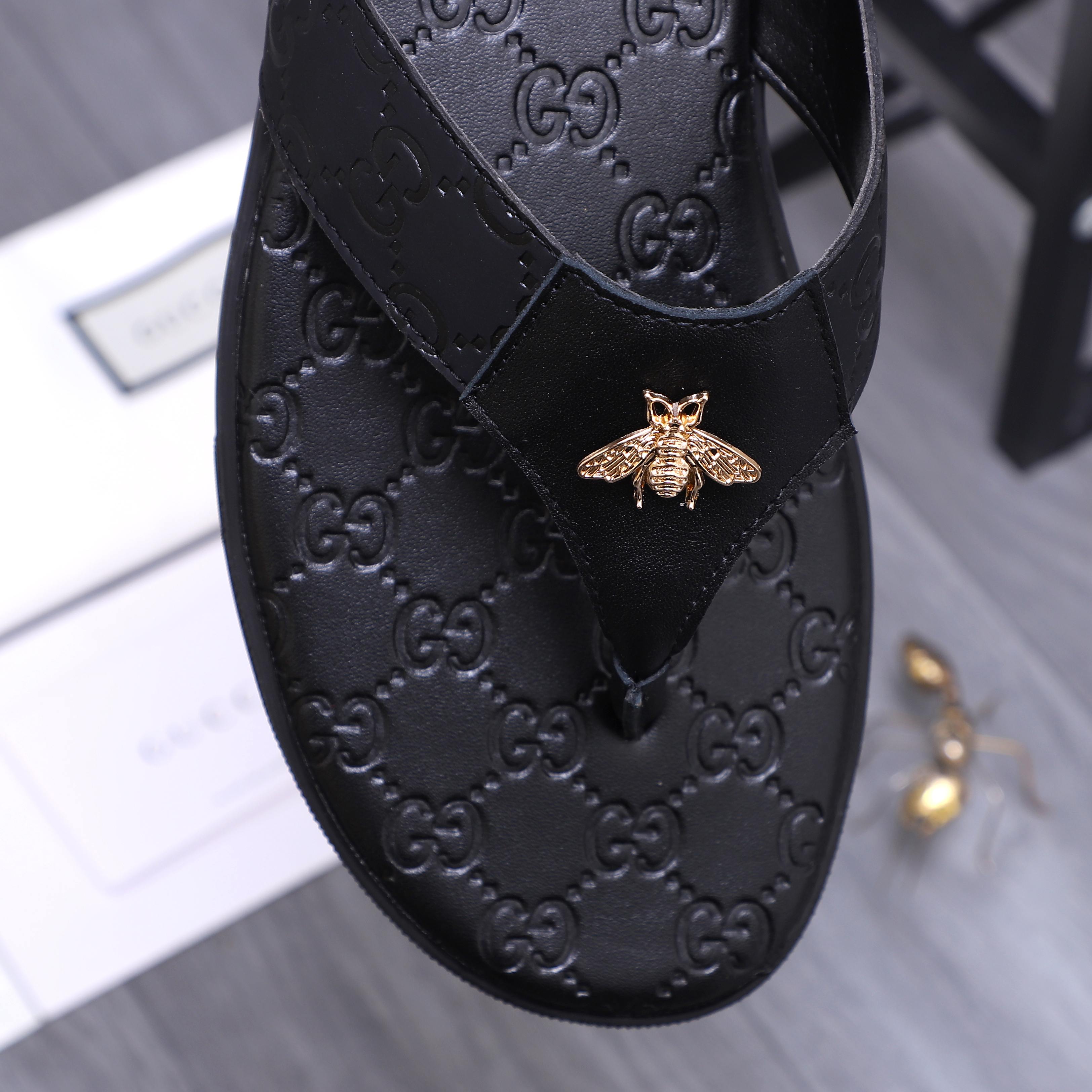 Gucci Embossed Leather Thong Sandals with Iconic Logo and Bee Details 10 a1744355539179 2122