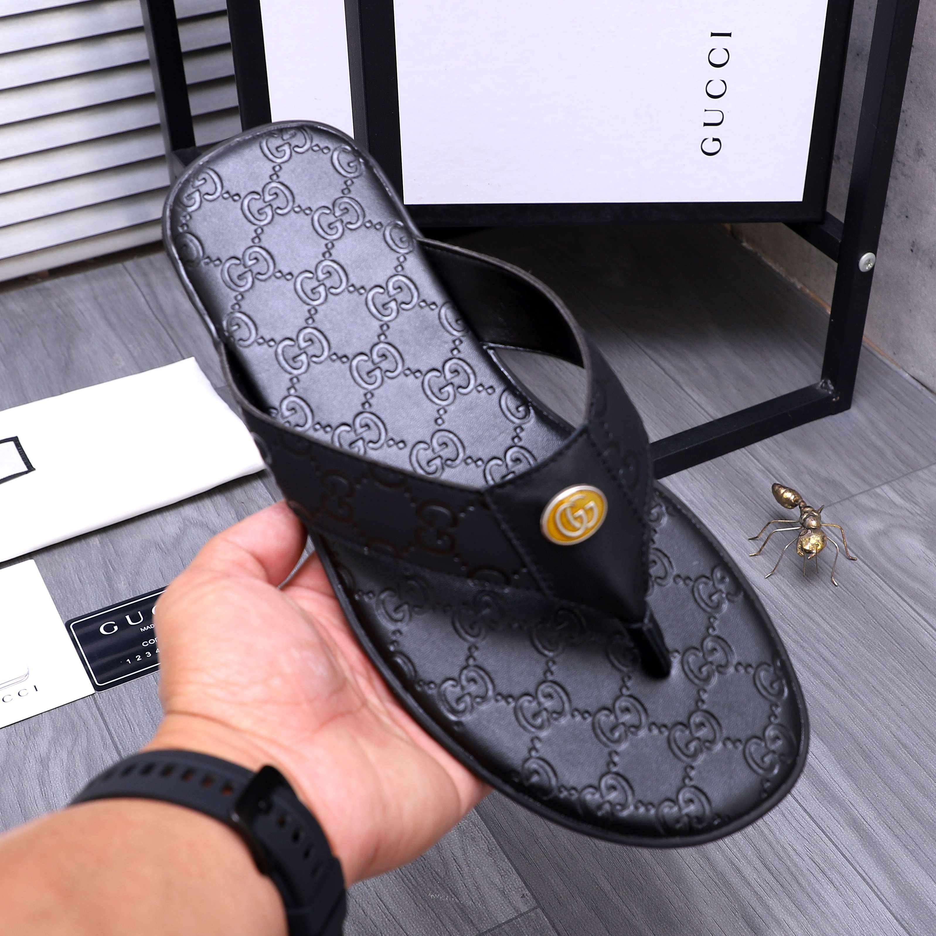 Gucci Embossed Leather Thong Sandals - Luxurious Comfort & Style (Sizes 38-44) 8 a1744355819740 1808