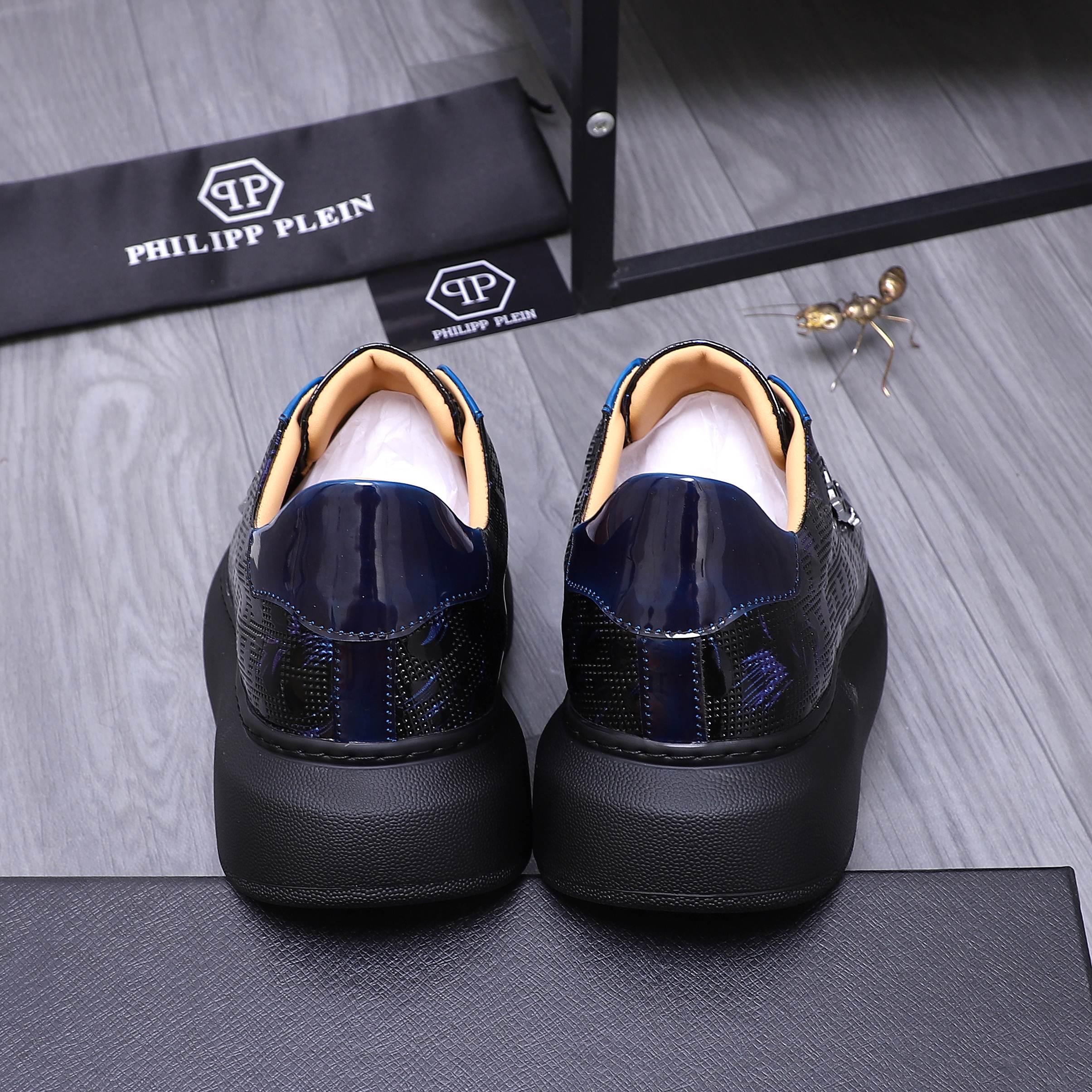 Philipp Plein Embossed Lacquered Leather Sneakers with Metal Logo Detail 11 a1744701516986 2860
