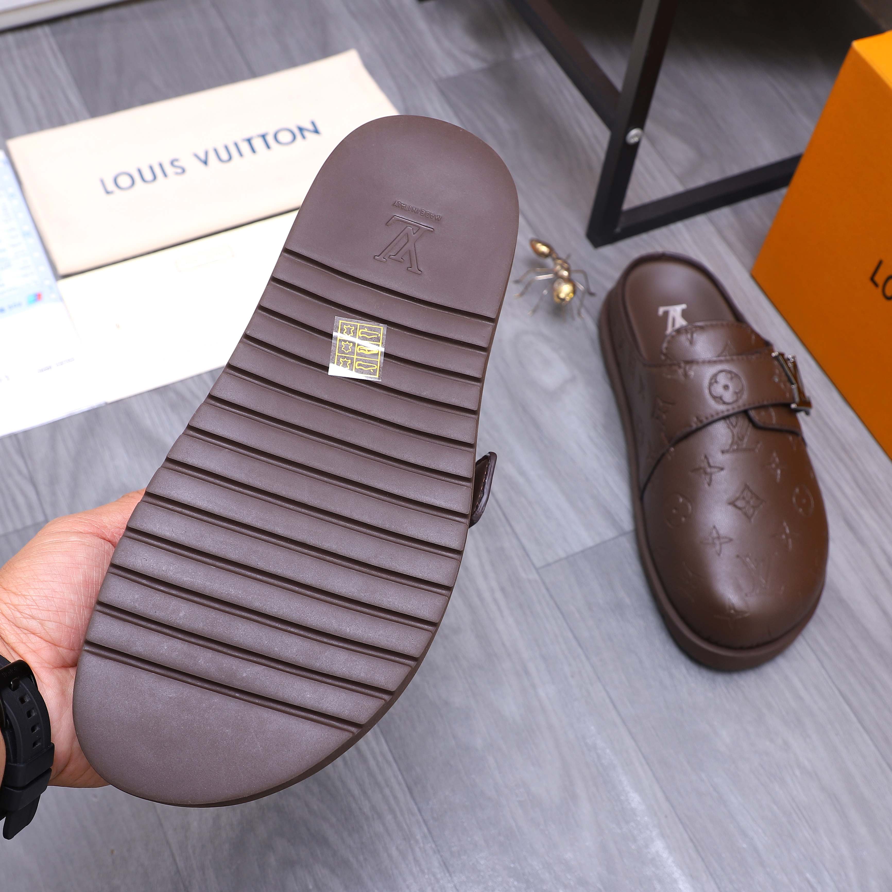 Louis Vuitton Men's Half Slippers, Genuine Leather, Classic Monogram 9 a1744783772215 6075